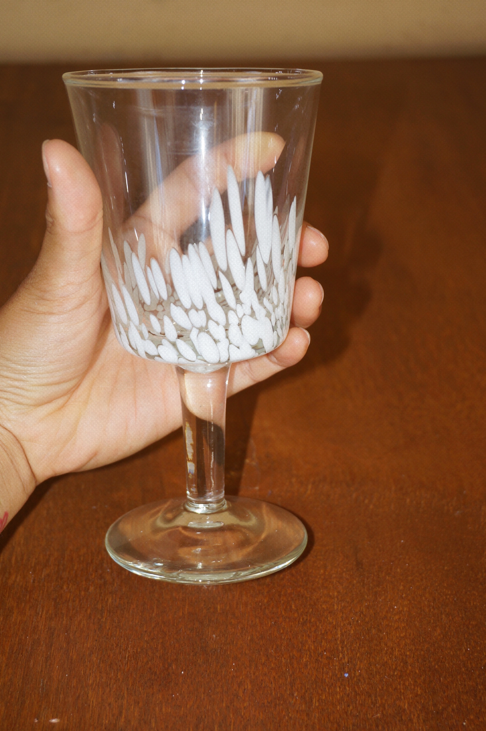 WHITE BUBBLE GLASS ( CM.54 )