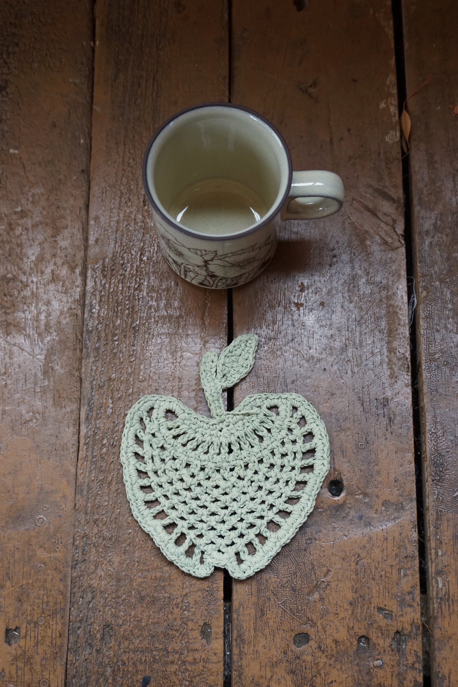 APPLE KNIT COASTER - MADE IN CHIANG MAI