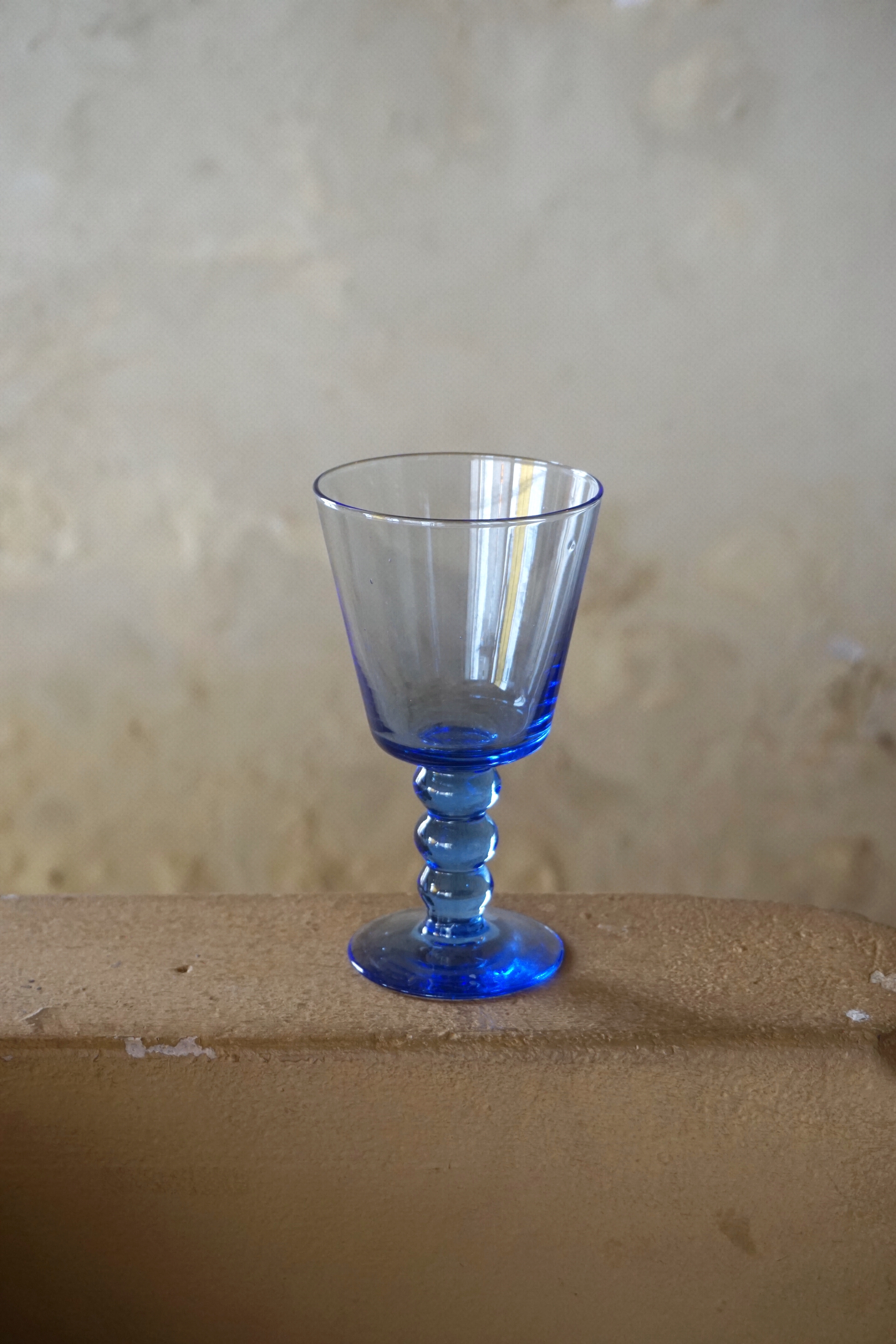 BLUE WINE GLASS ( CM.26 )