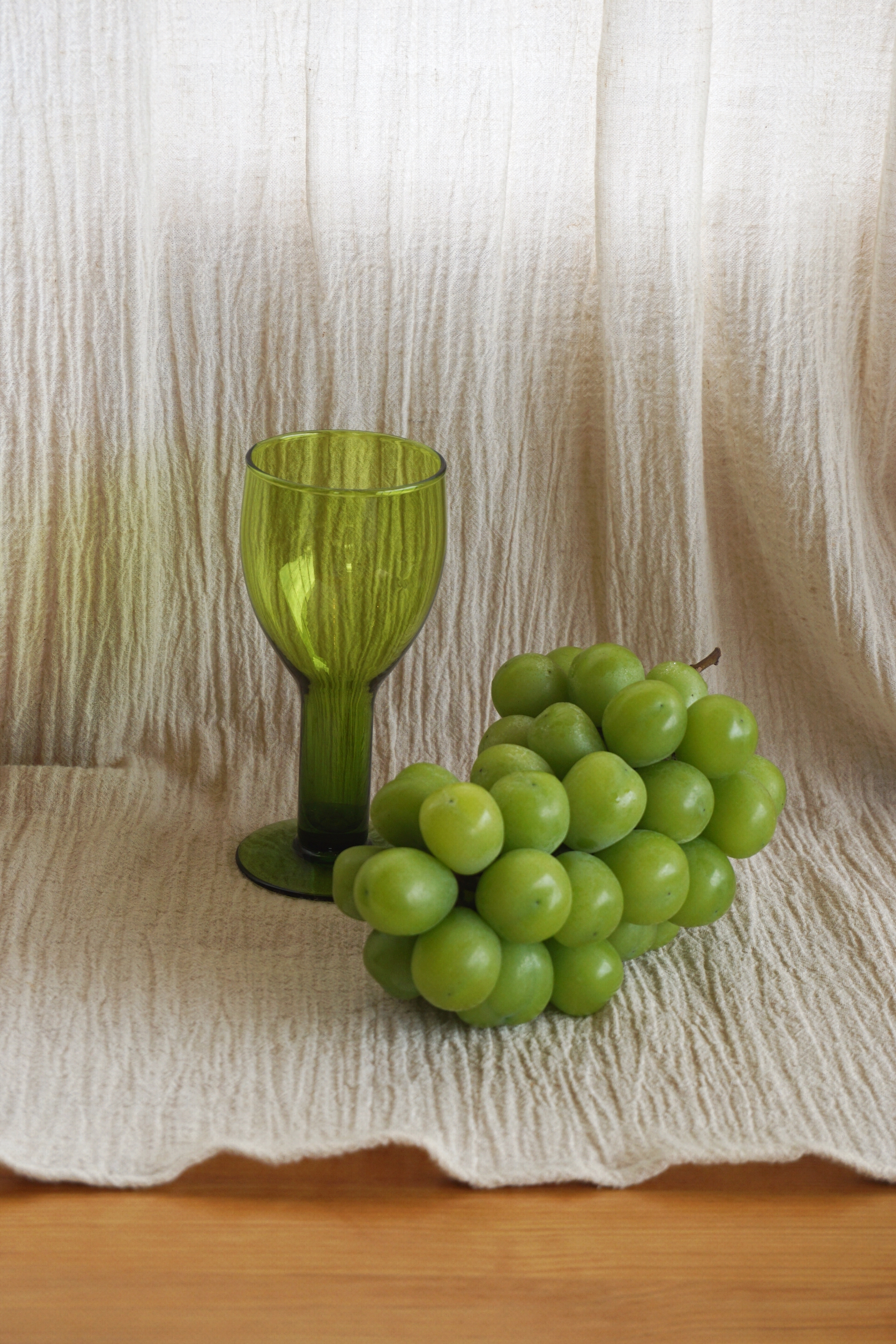GREEN VASE & WINE GLASS ( CM.42 )