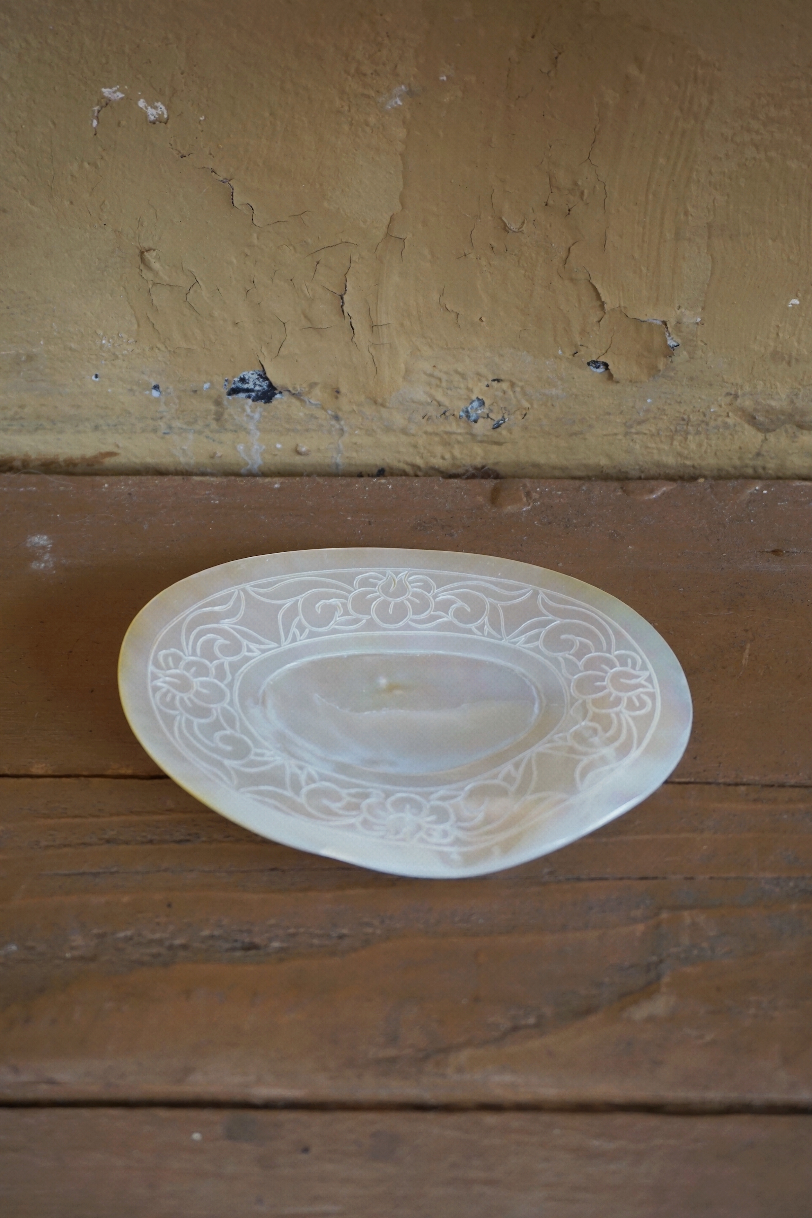 OLD SHELL TRAY - MADE IN CHIANG MAI