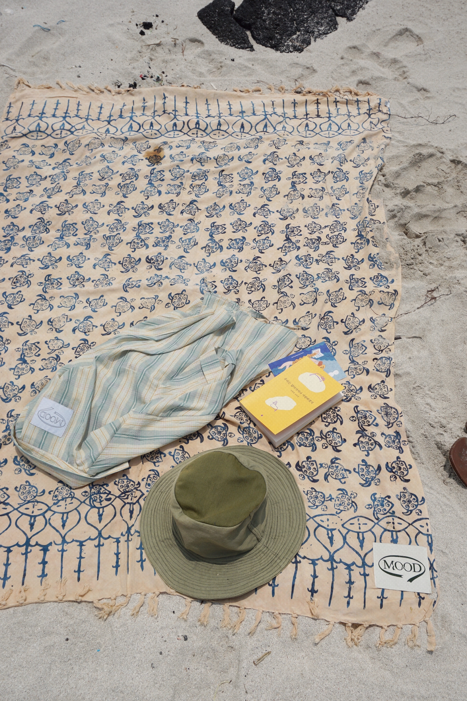 5차 RE-ORDER, MOOD SARONG - CUTIE TURTLE IVORY