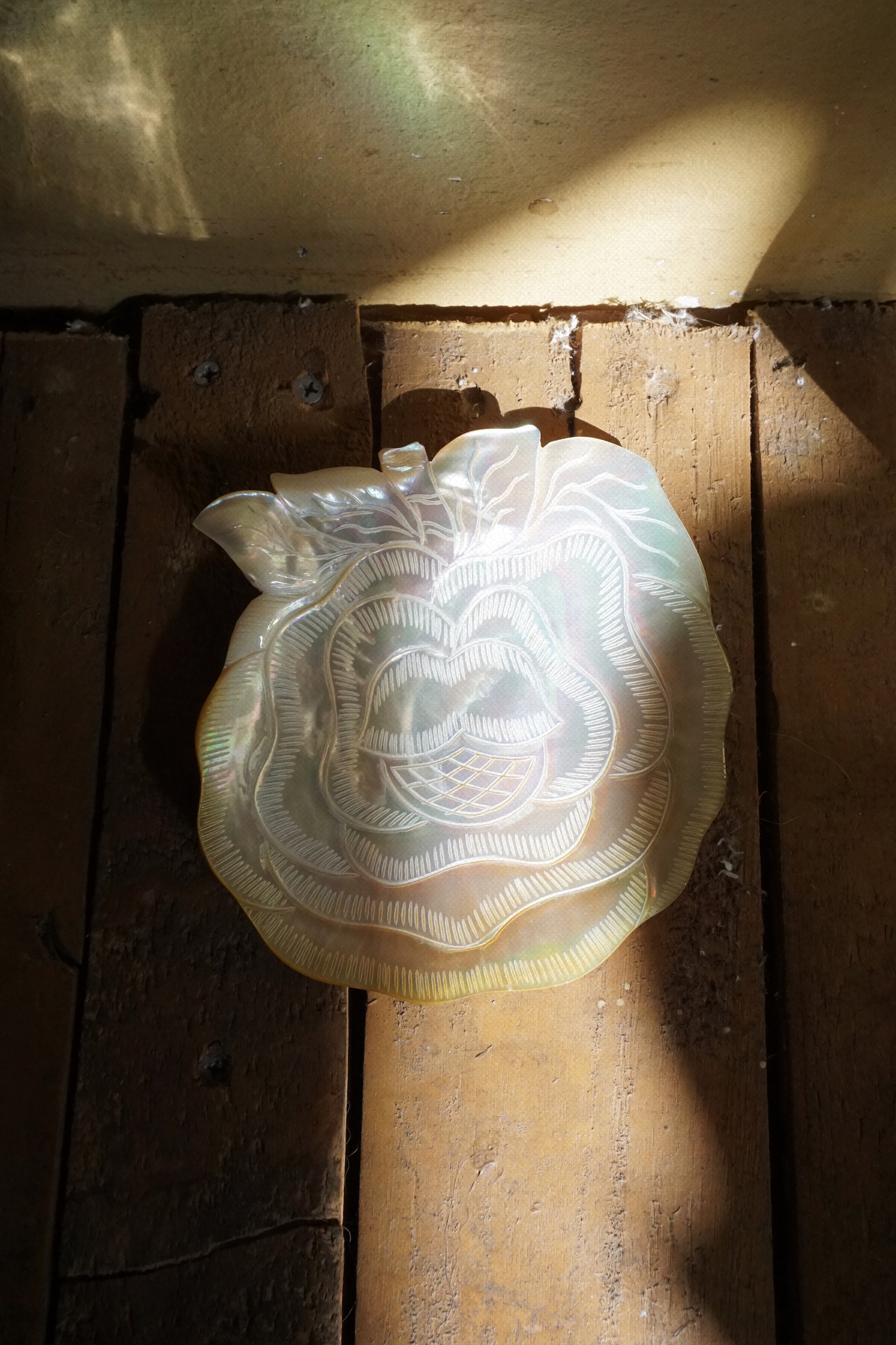 OLD ROSE SHELL TRAY