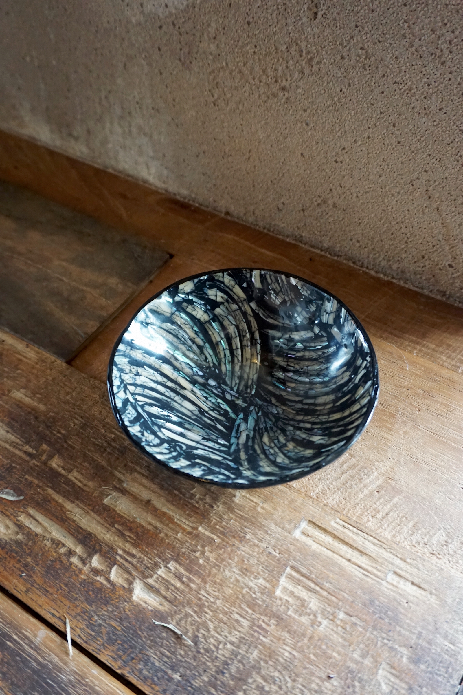 ABALONE SHELL TRAY- NO.1