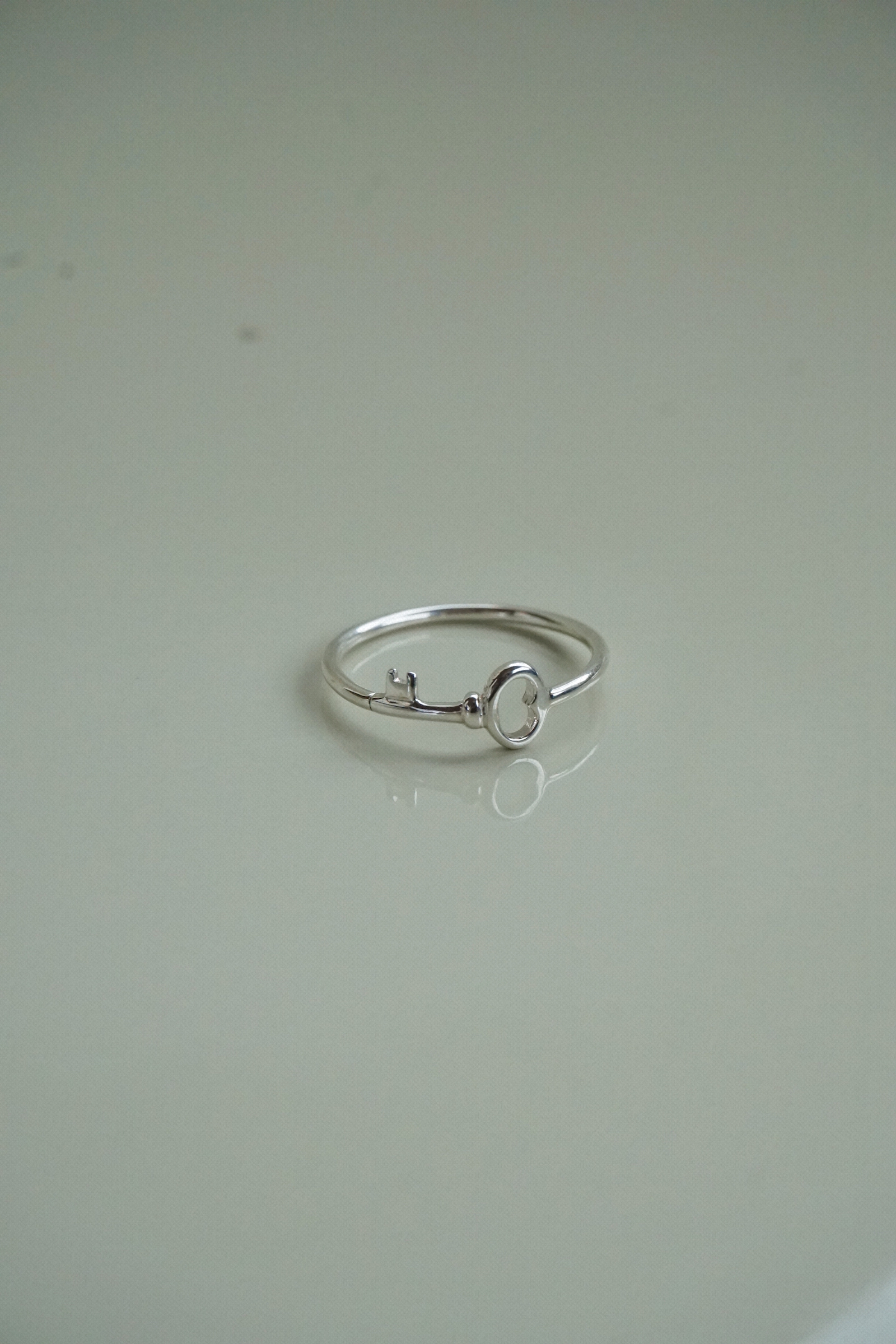 KEY SILVER RING
