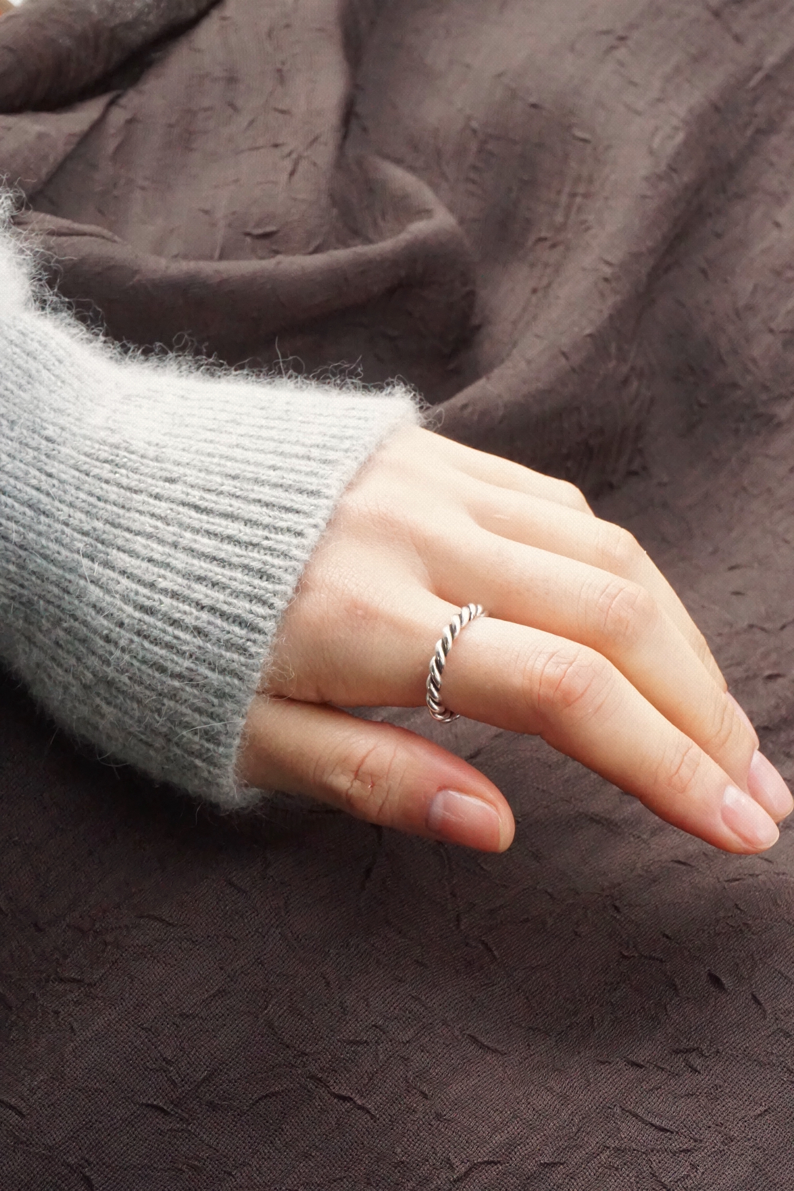 BOLD TWIST SILVER RING