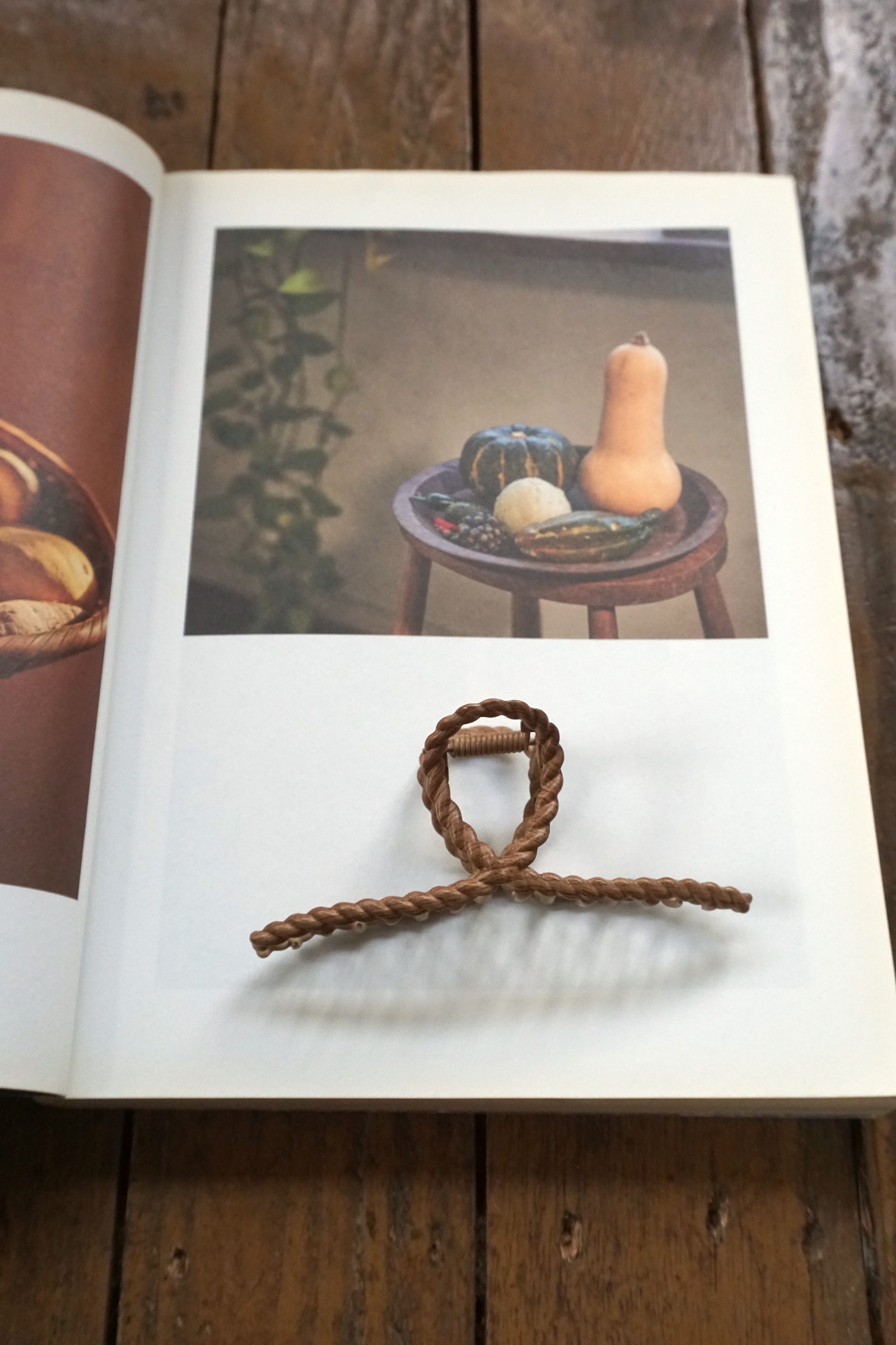 WOOD TWIST HAIR PIN