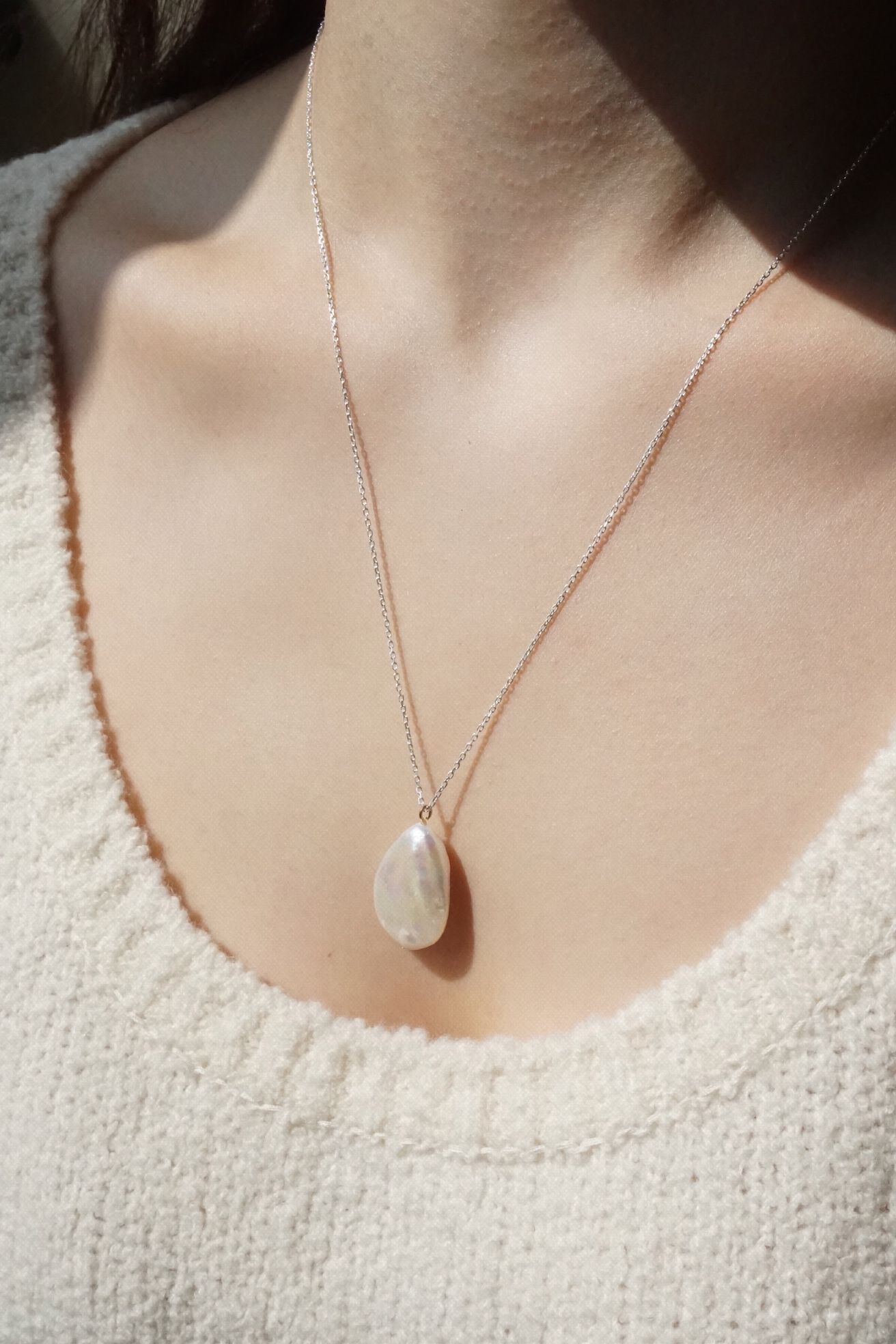 PEARL PENDANT SILVER NECKLACE