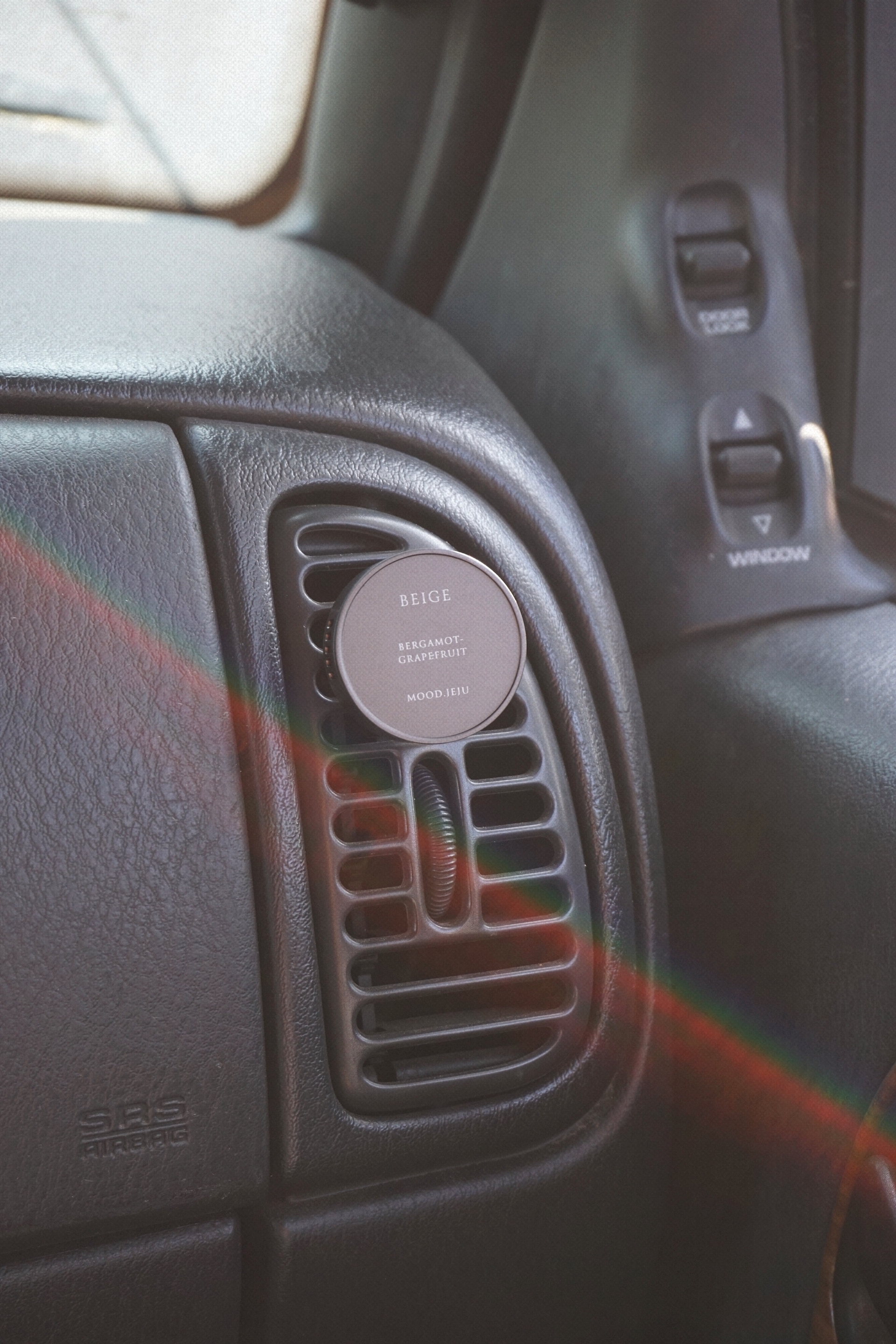 (RE-ORDER) MOOD CAR AIR FRESHERNER - BEGIE