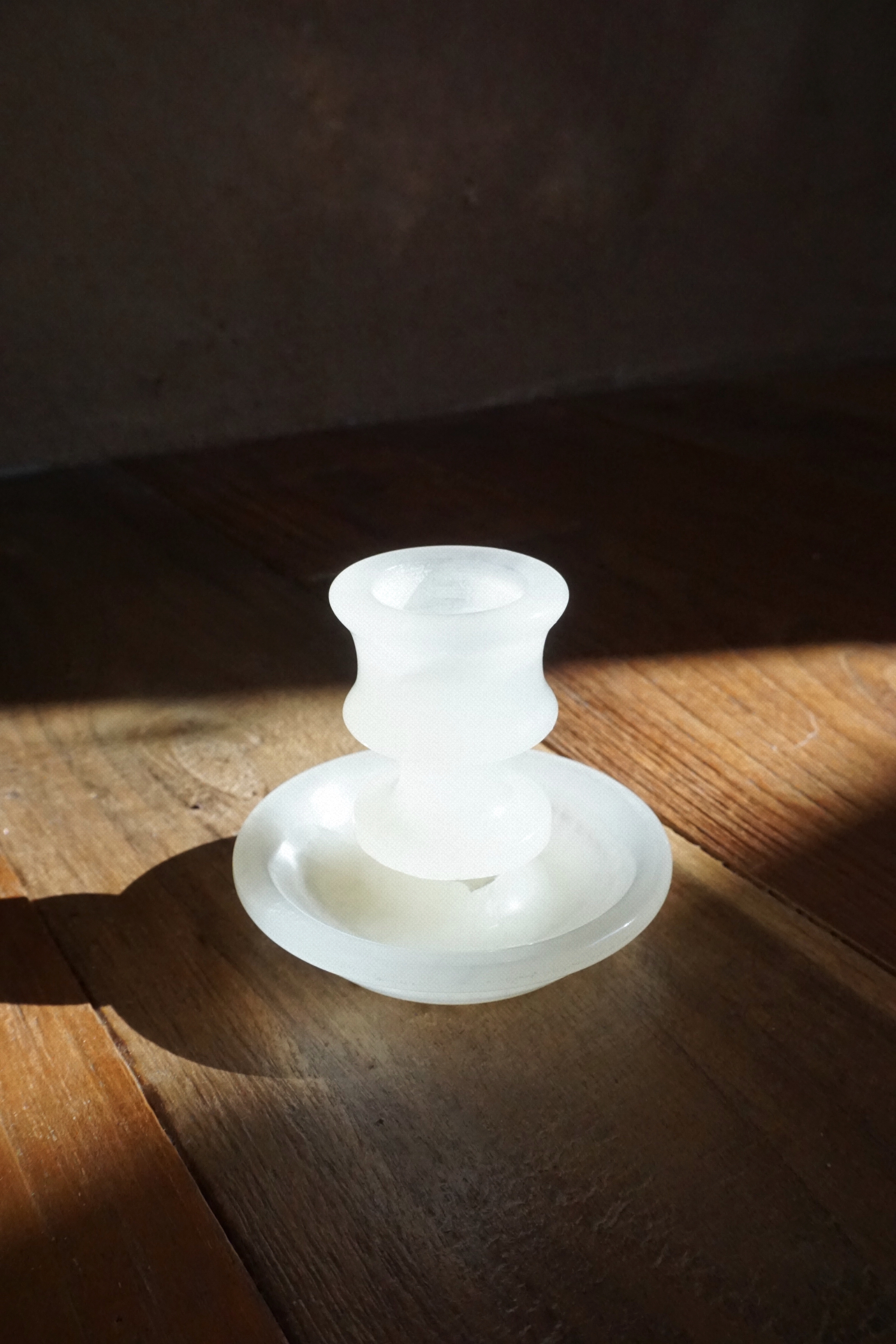 ONYX CANDLE HOLDER