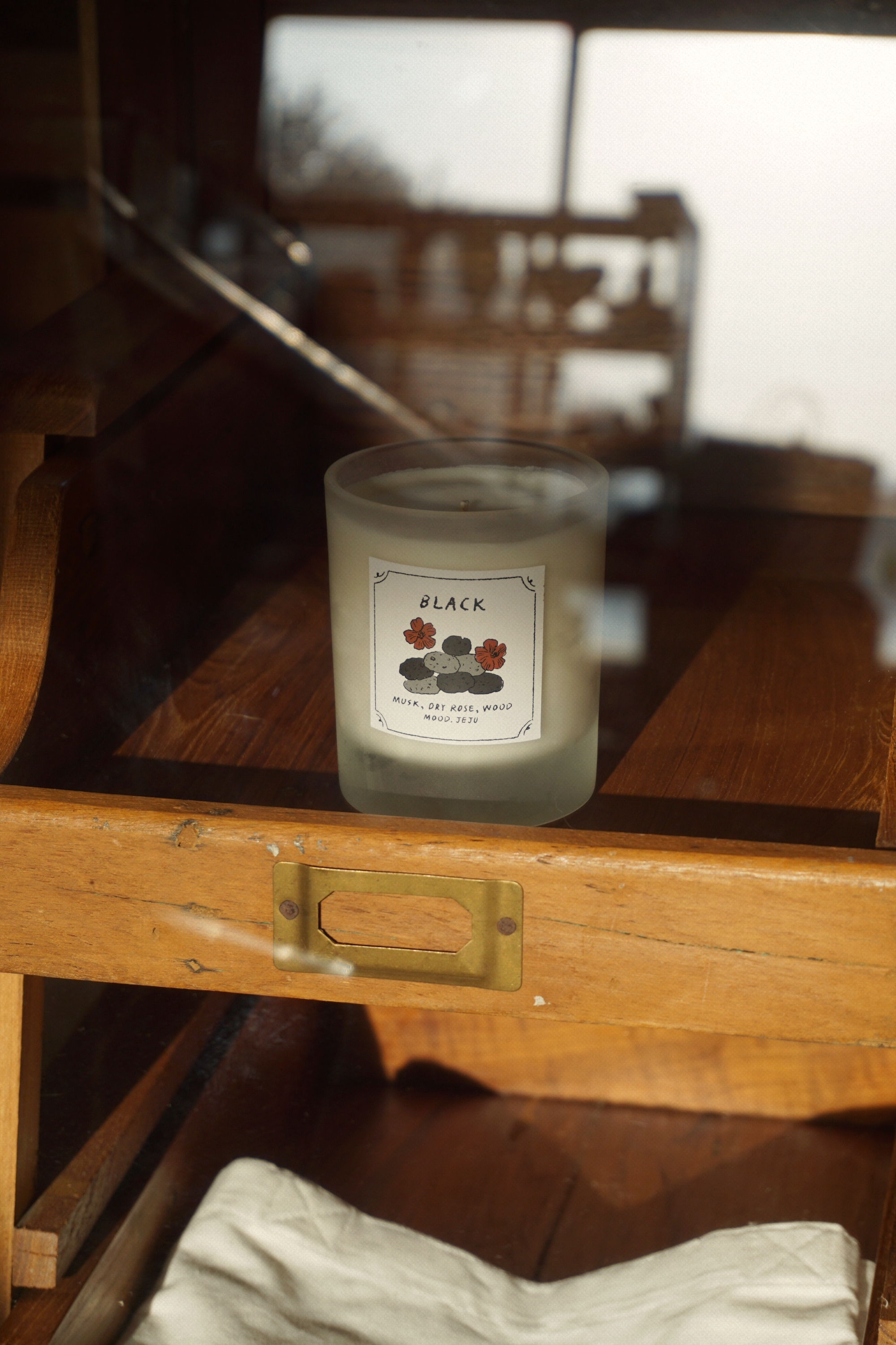 MOOD) GLASS CANDLE - BLACK