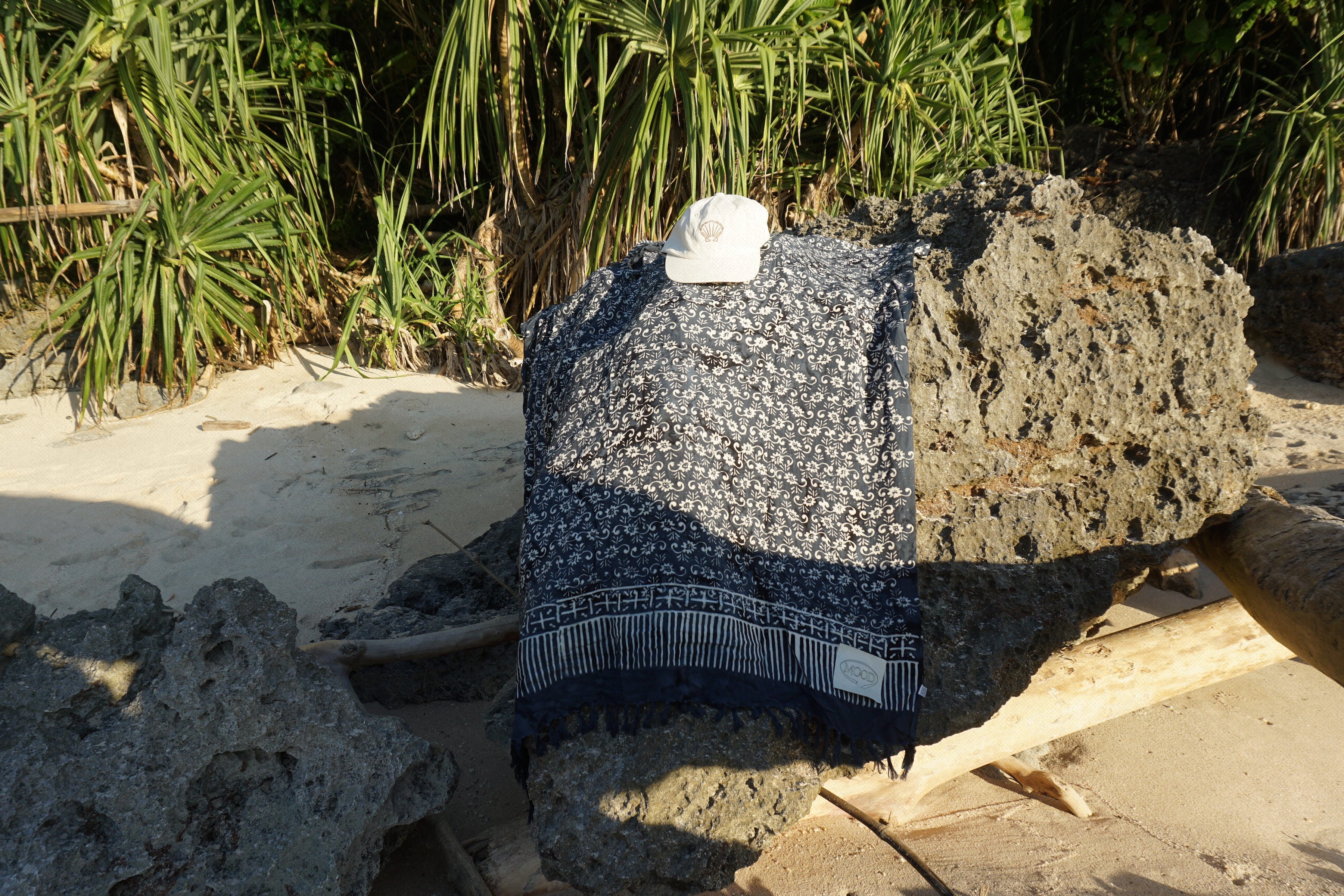 MOOD SARONG - MOOD FLOWER NAVY