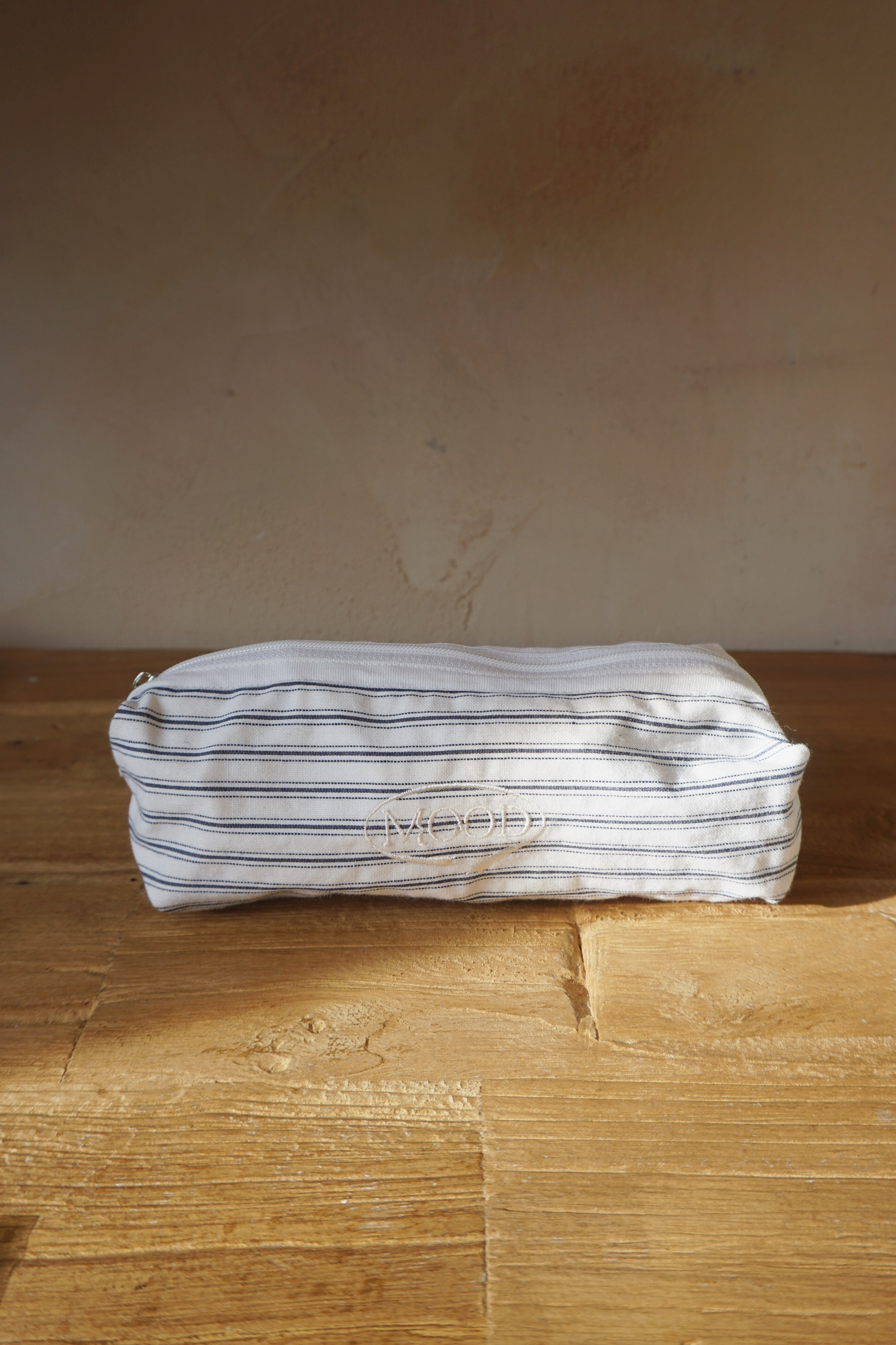 MOOD PENCIL POUCH-WHITE