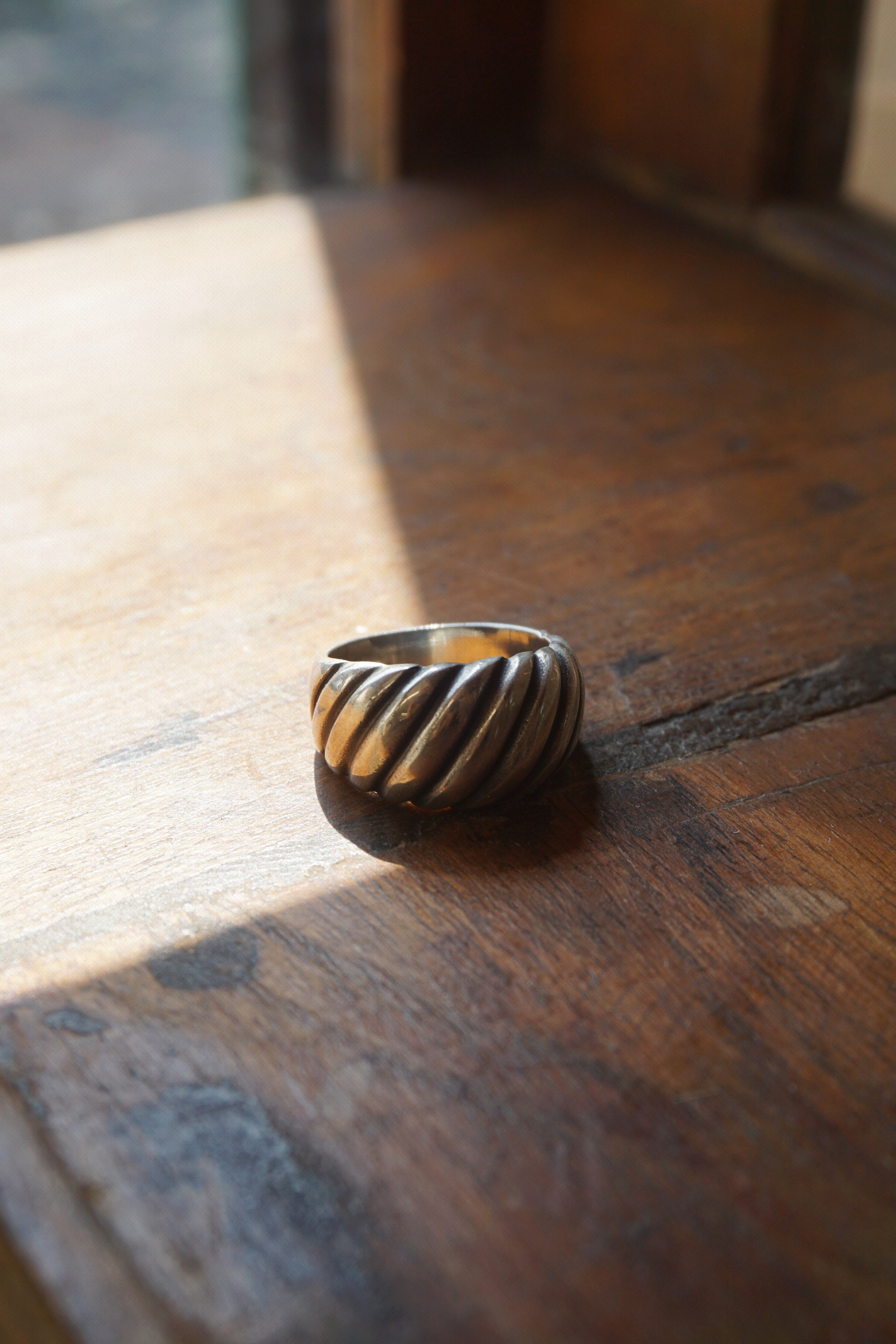 BOLD TWIST SILVER RING