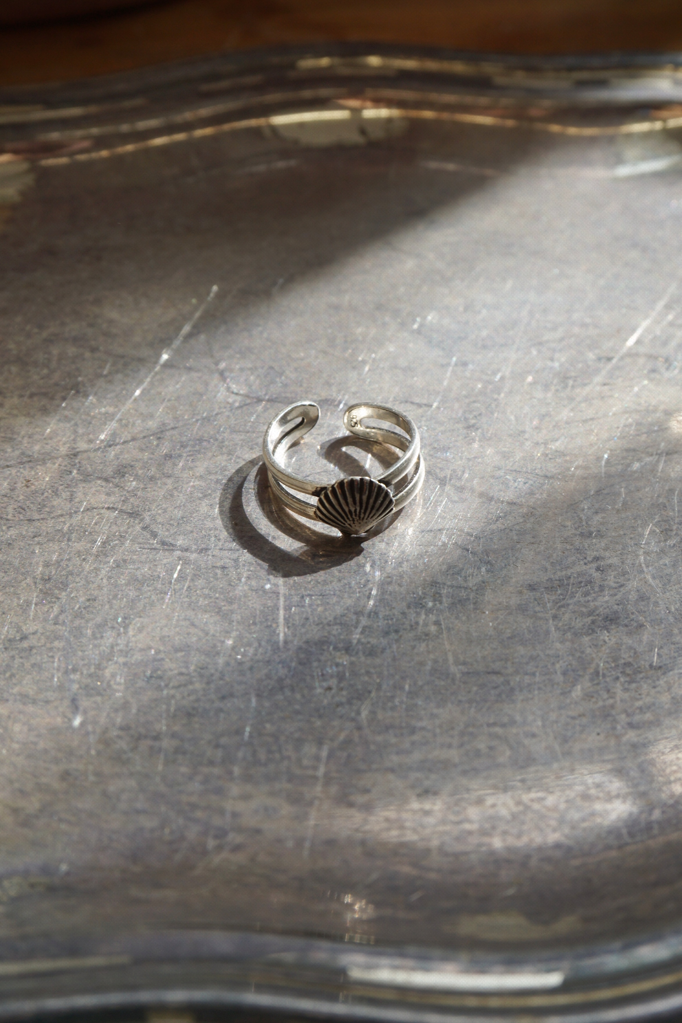 TOE SILVER RING-SHELL