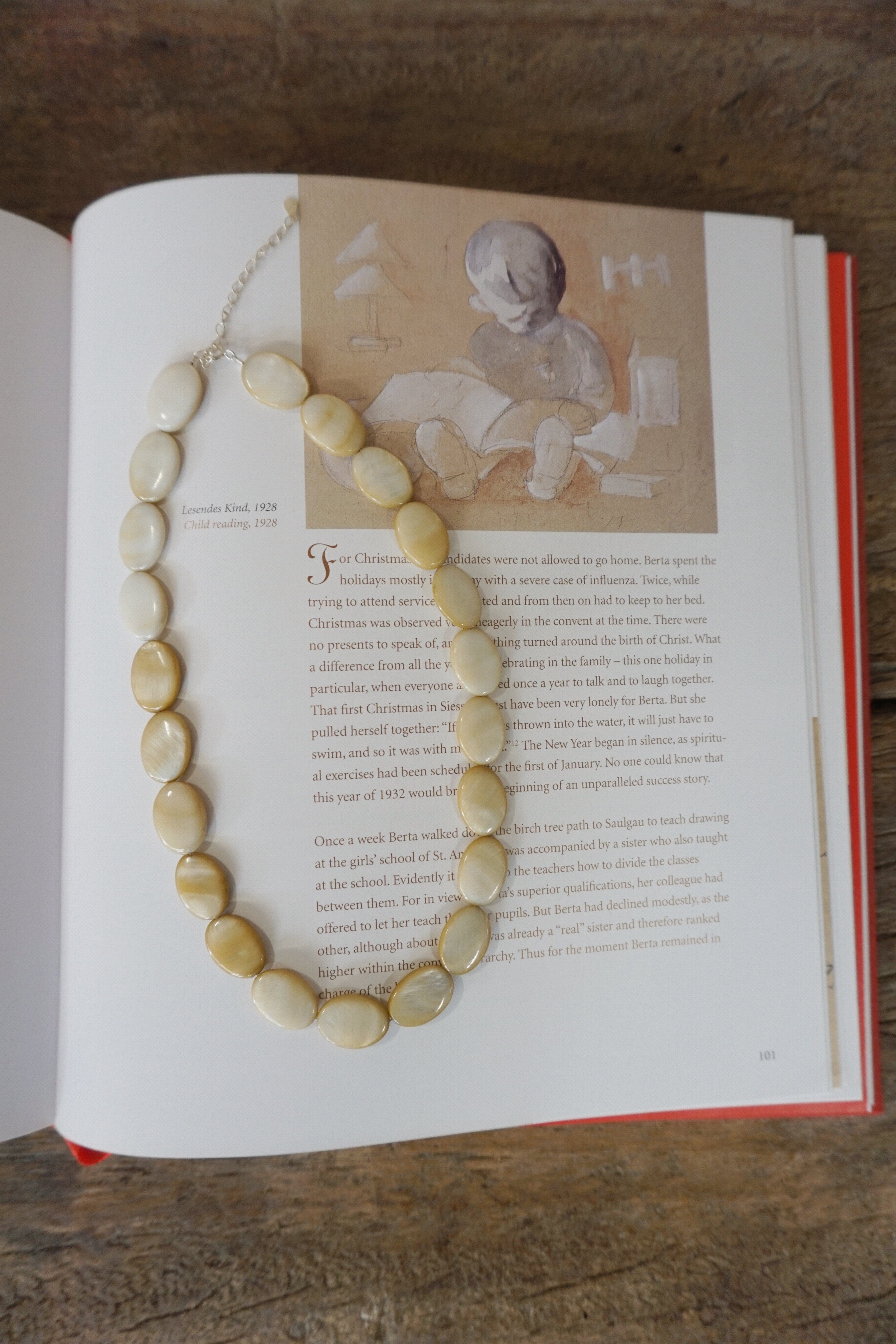 NO.5 YELLOW PEARL NECKLACE