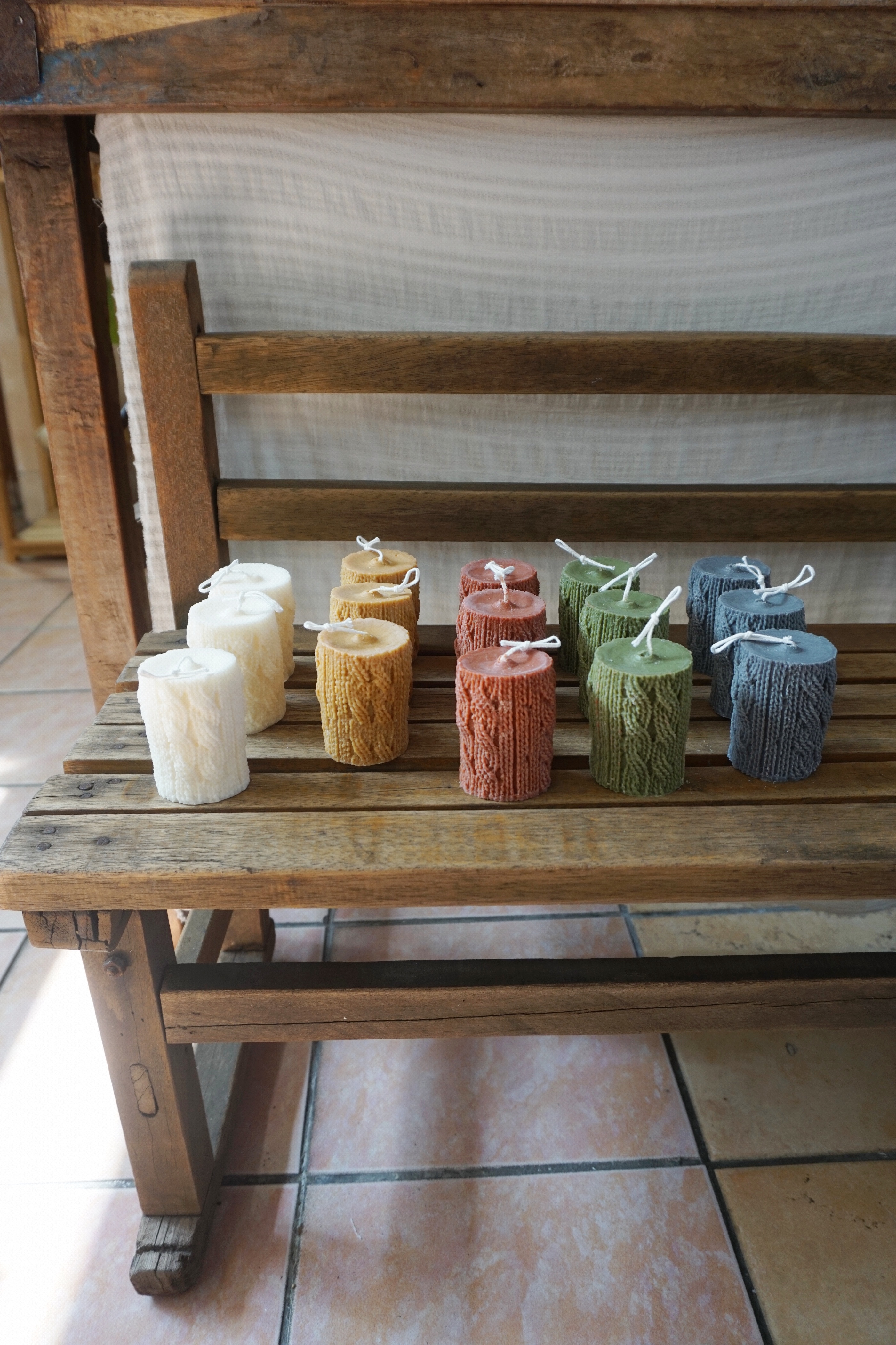 KNIT CANDLE - 5 COLORS