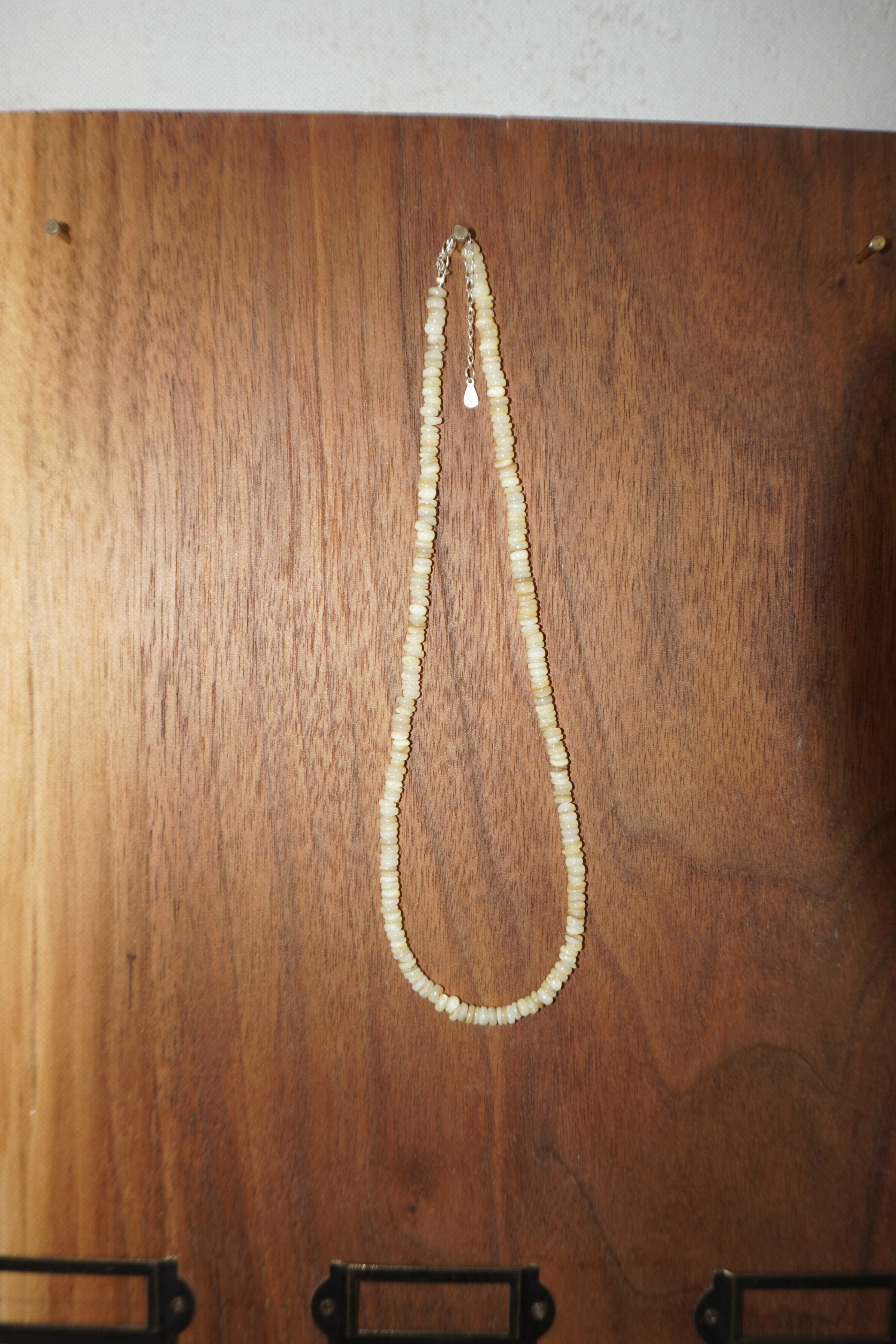 Seashell Necklace – Light Yellow