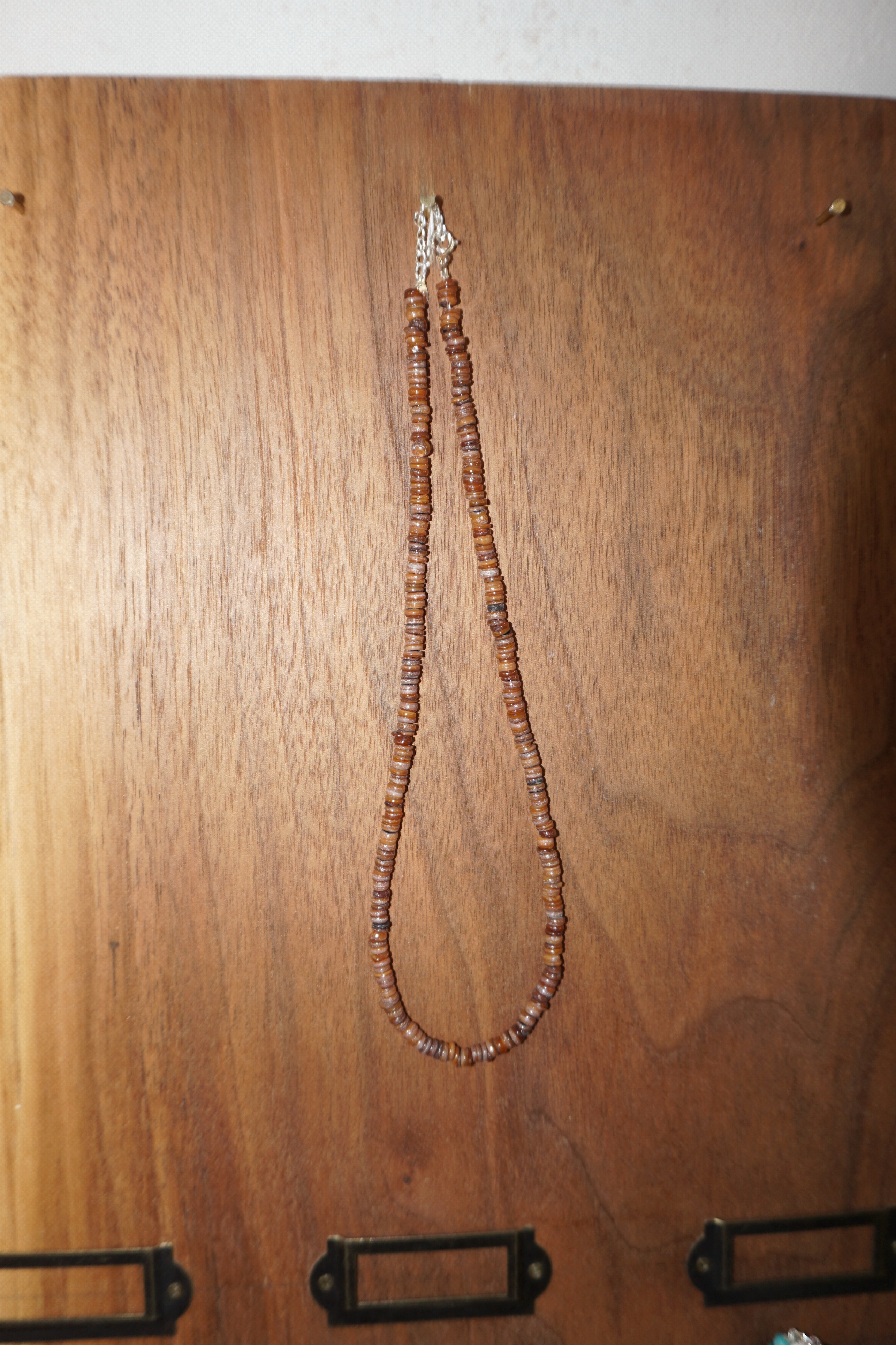 Seashell Necklace – Brown