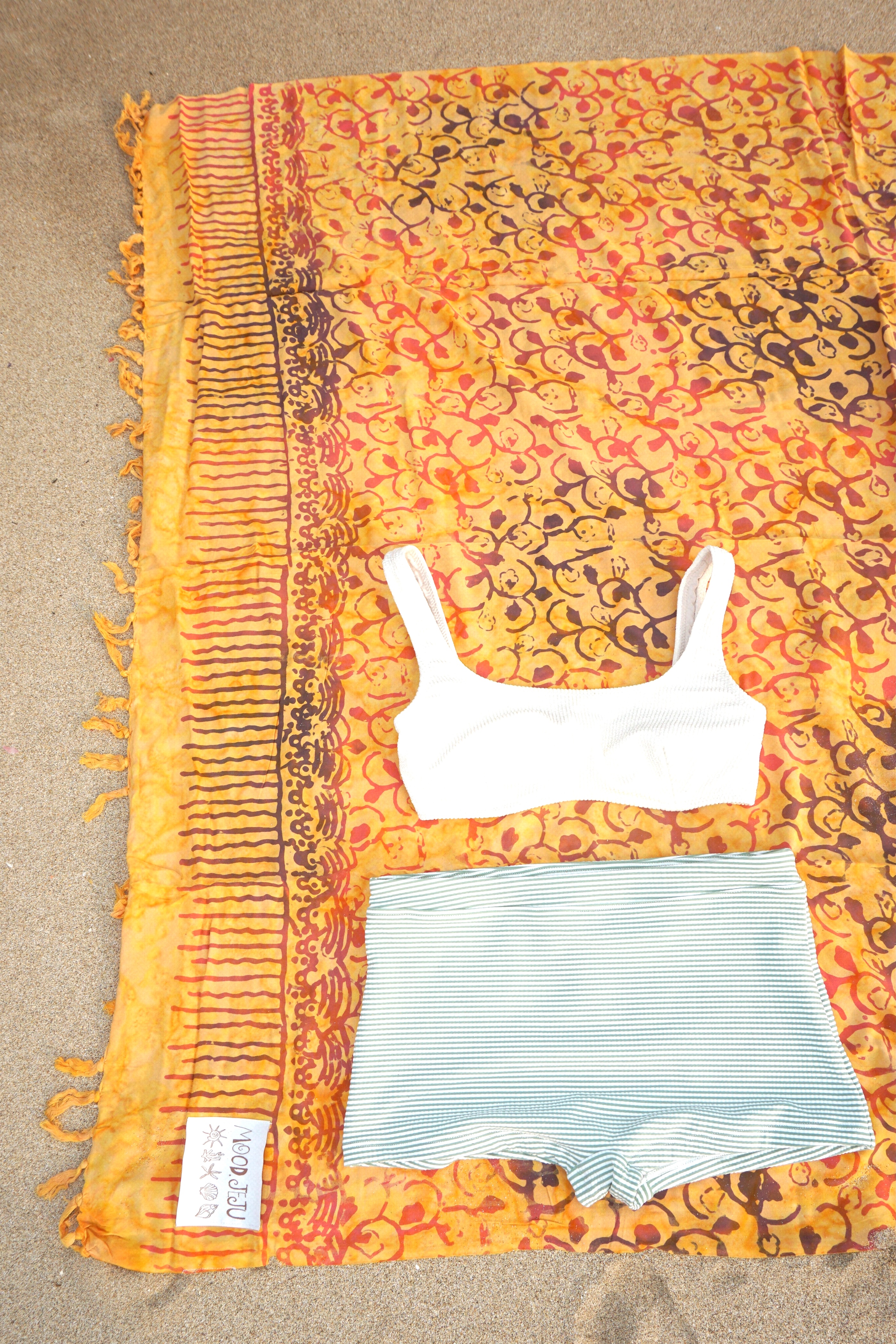 MOOD SARONG – PLUM FERN