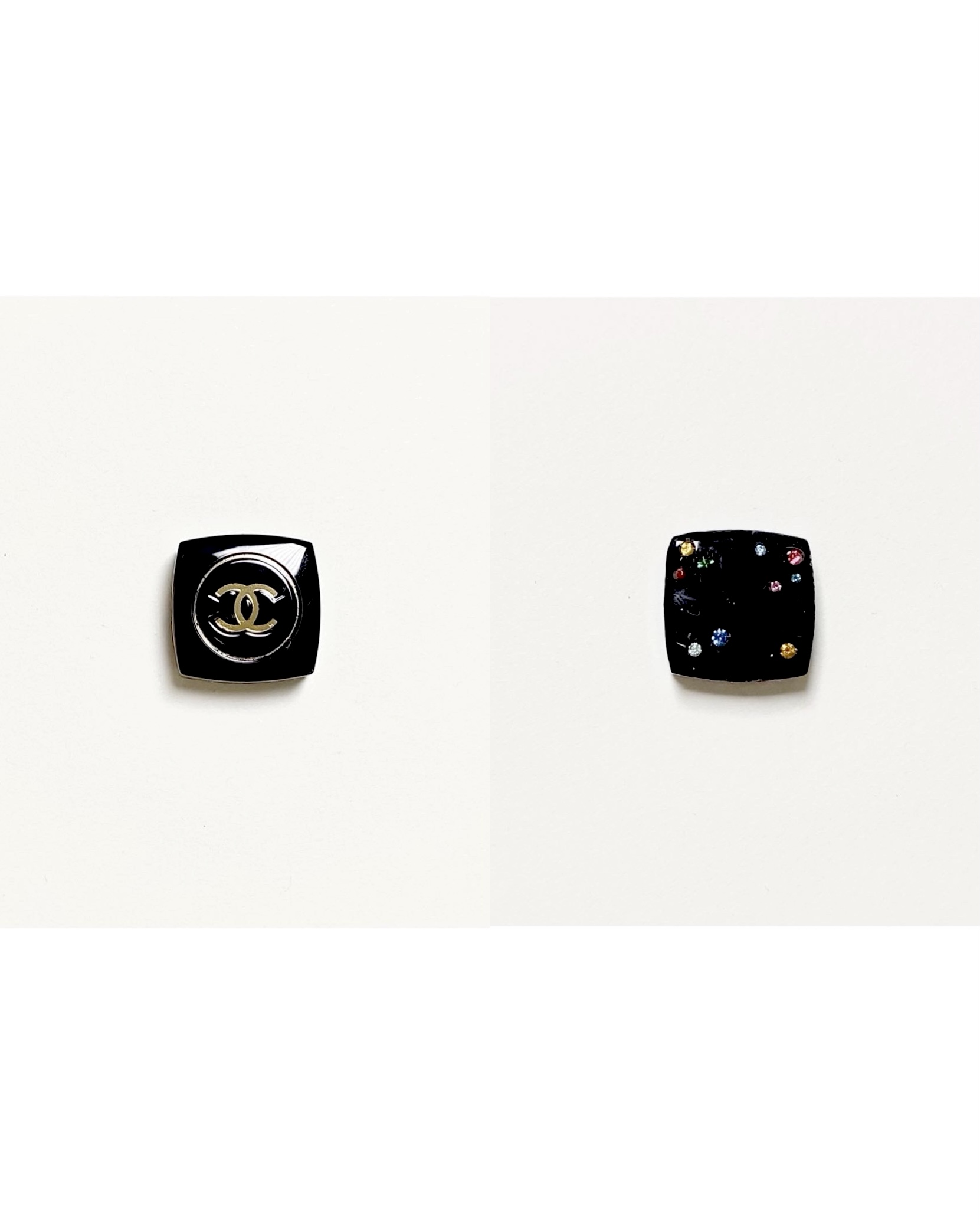 CHANEL COSMETIC necklace no.2