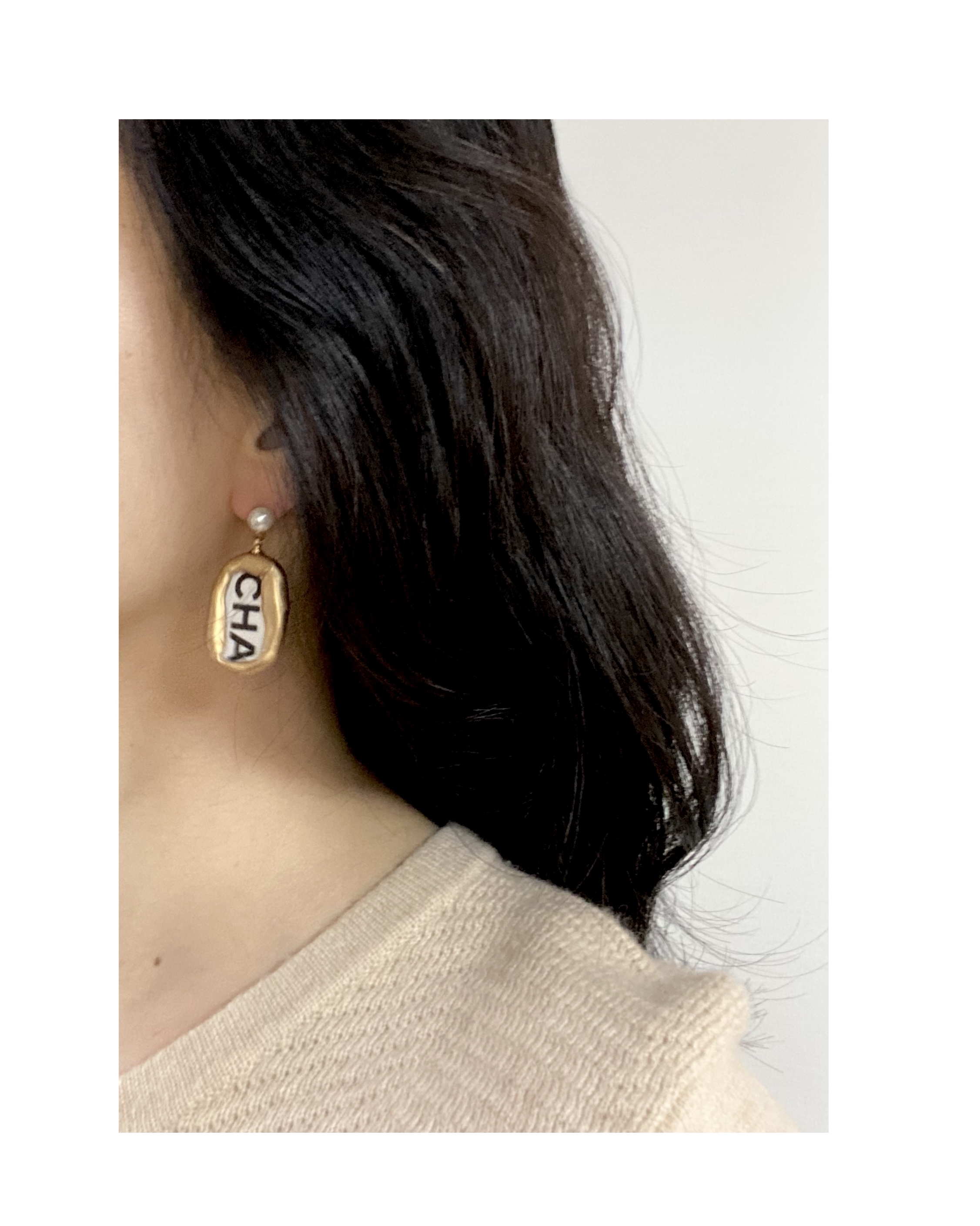 CHANEL ribbon CHA, NEL earring no.3