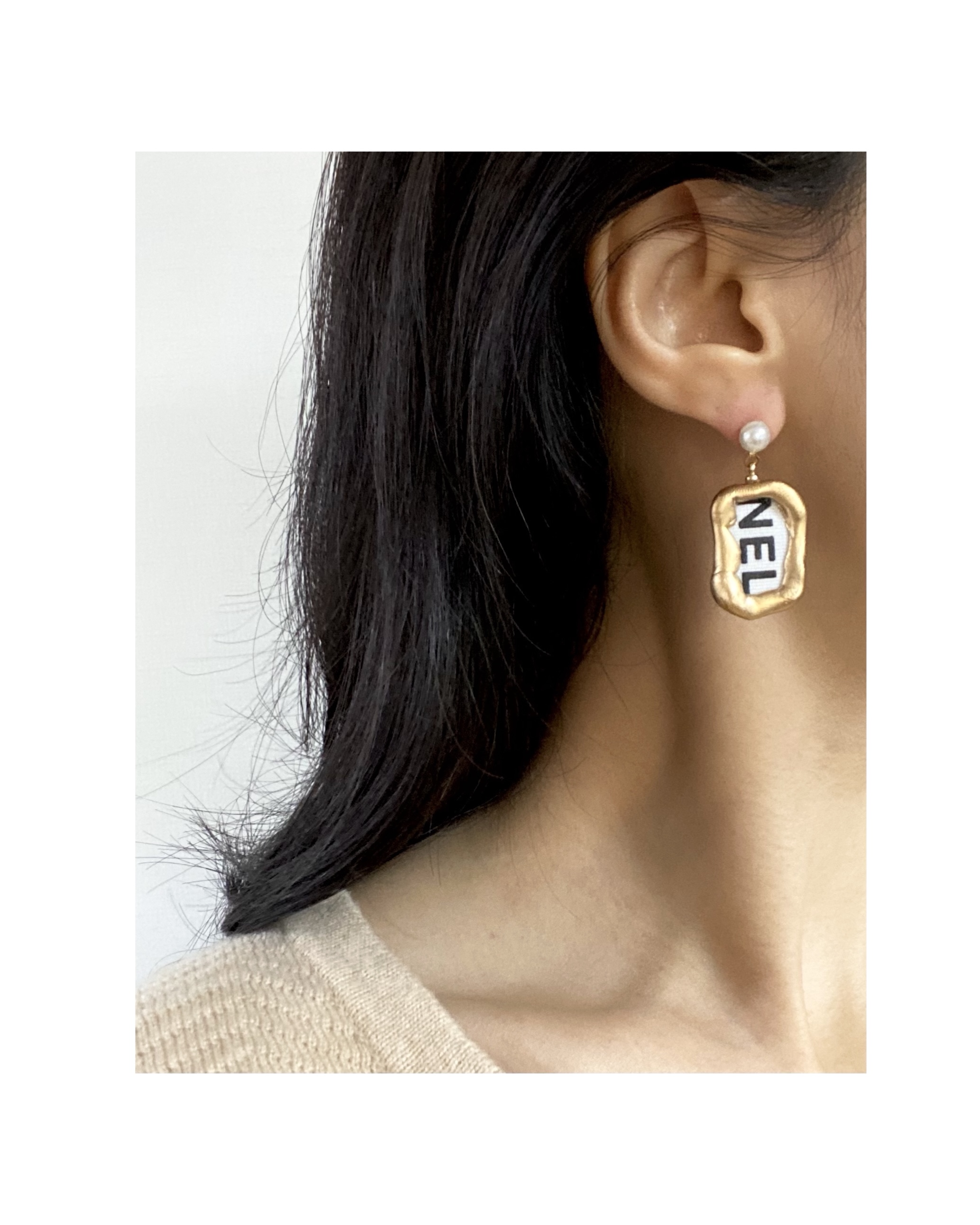 CHANEL ribbon CHA, NEL earring no.3