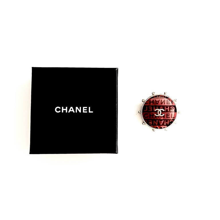 CHANEL 2018/19 LA PAUSA Cruise collection brooch