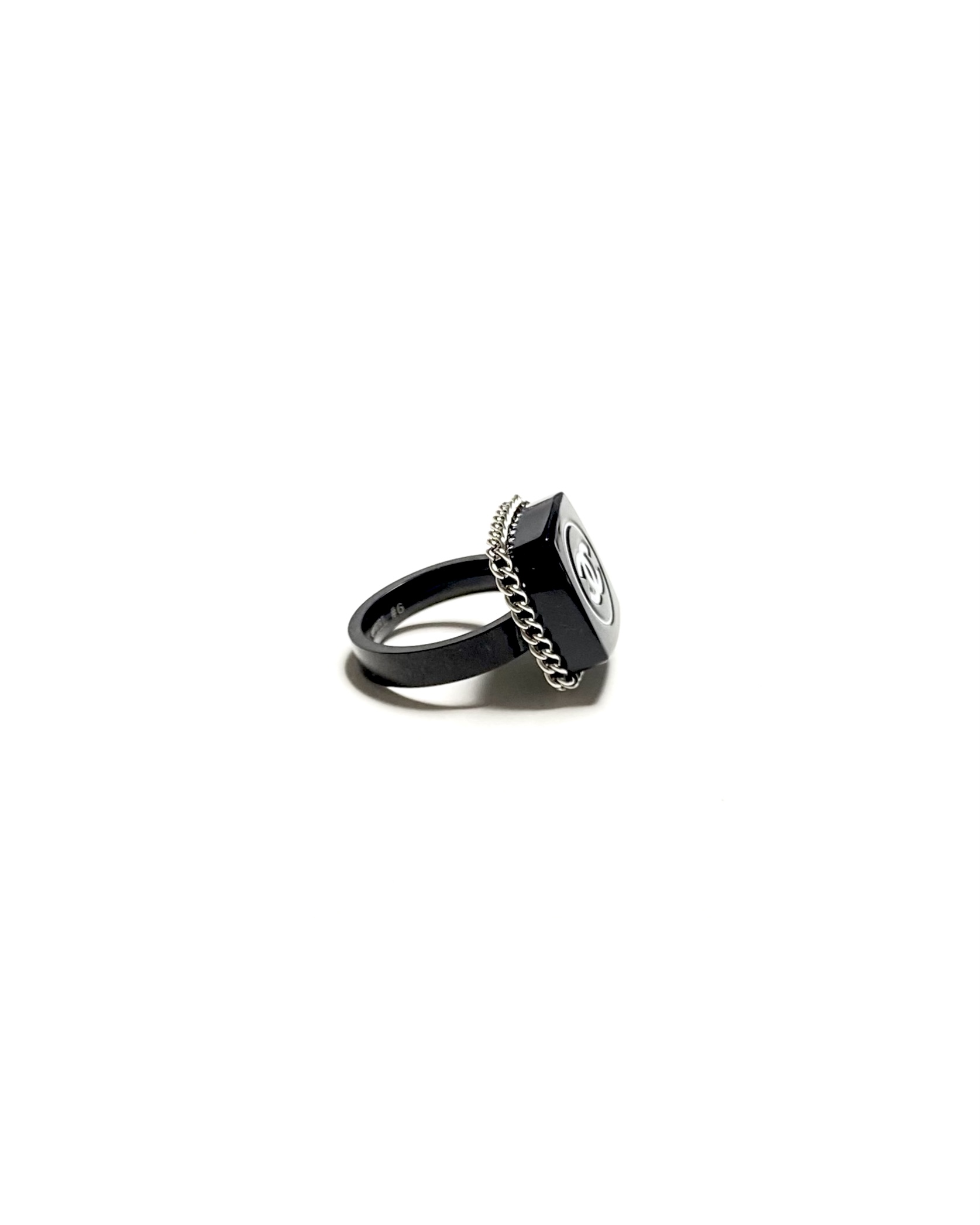 CHANEL COSMETIC white CC ring no.4
