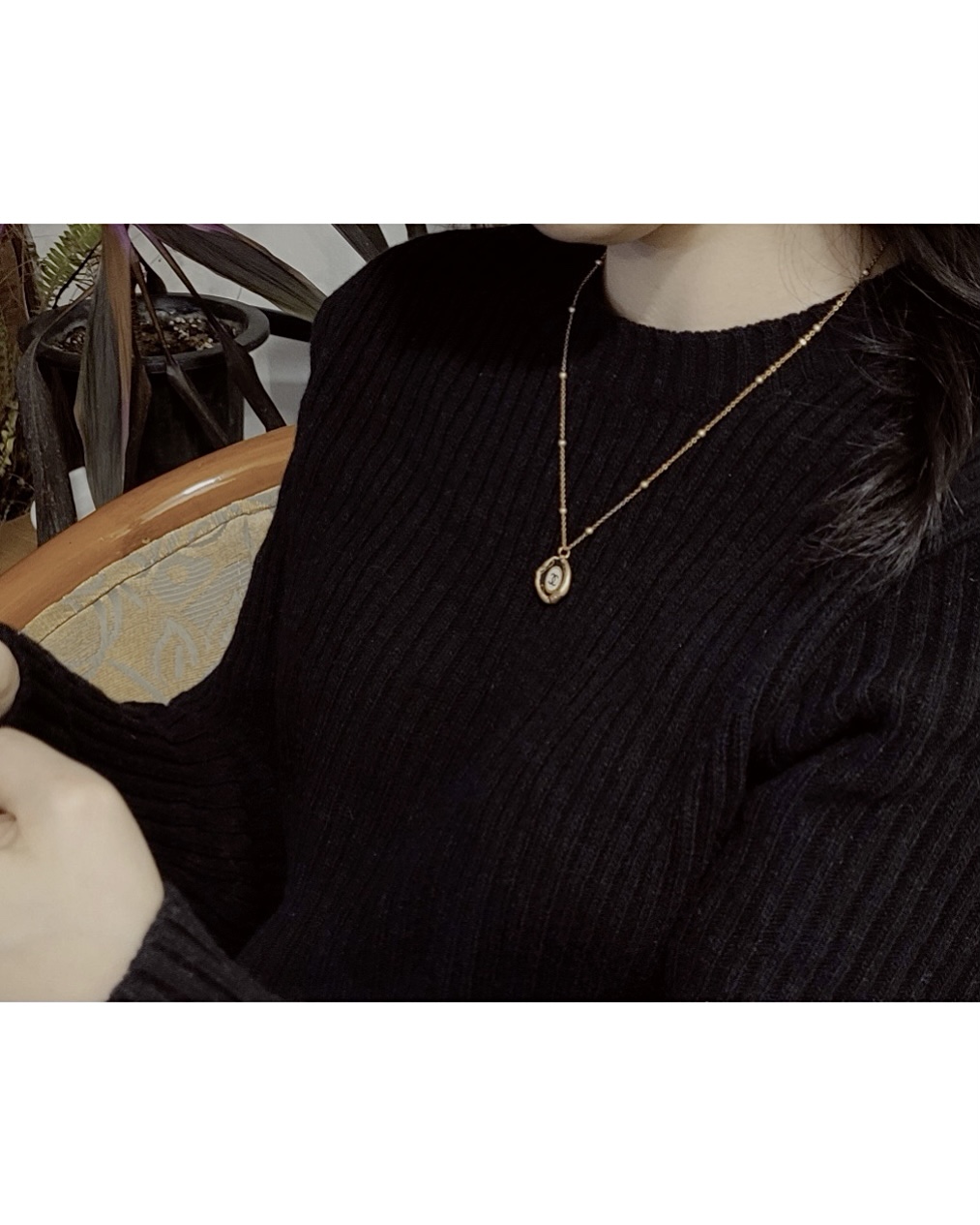 CHANEL gold silk CC necklace no.11
