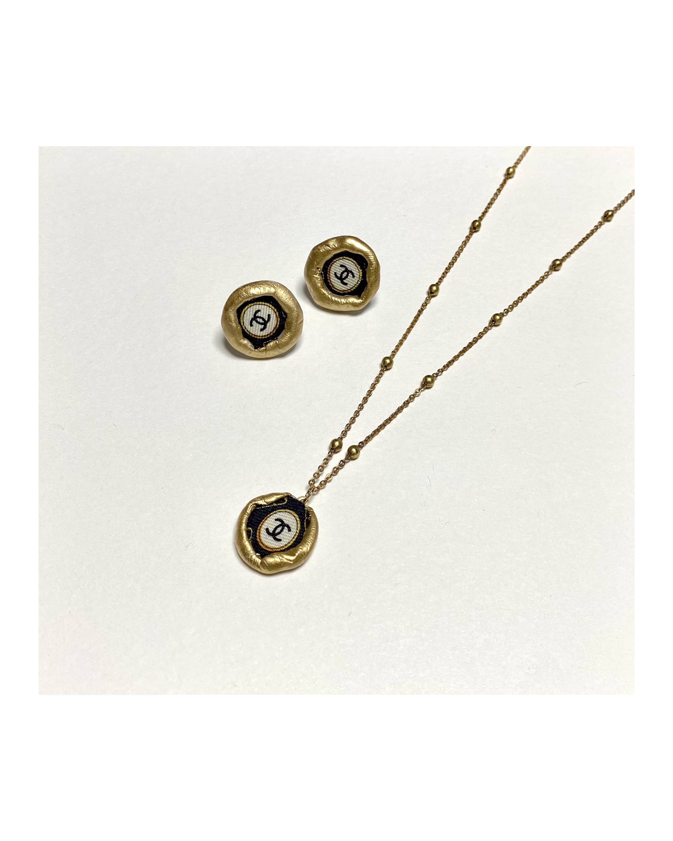 CHANEL gold silk CC earring no.12
