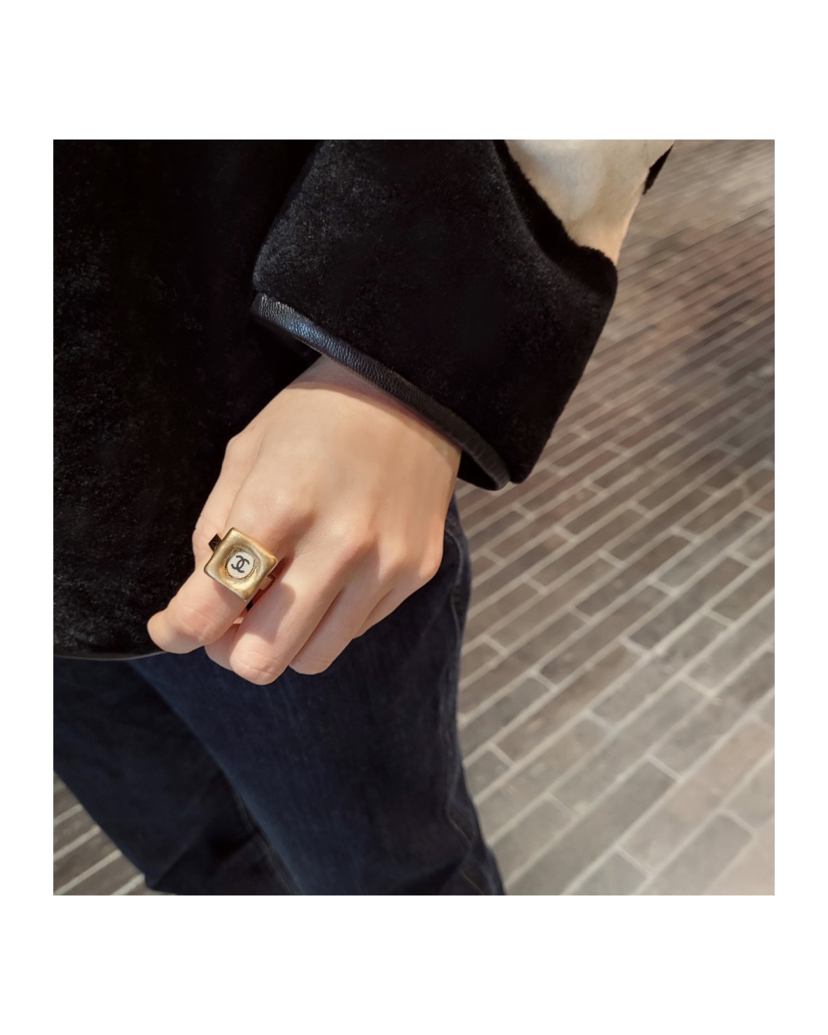 CHANEL gold square CC ring no.14