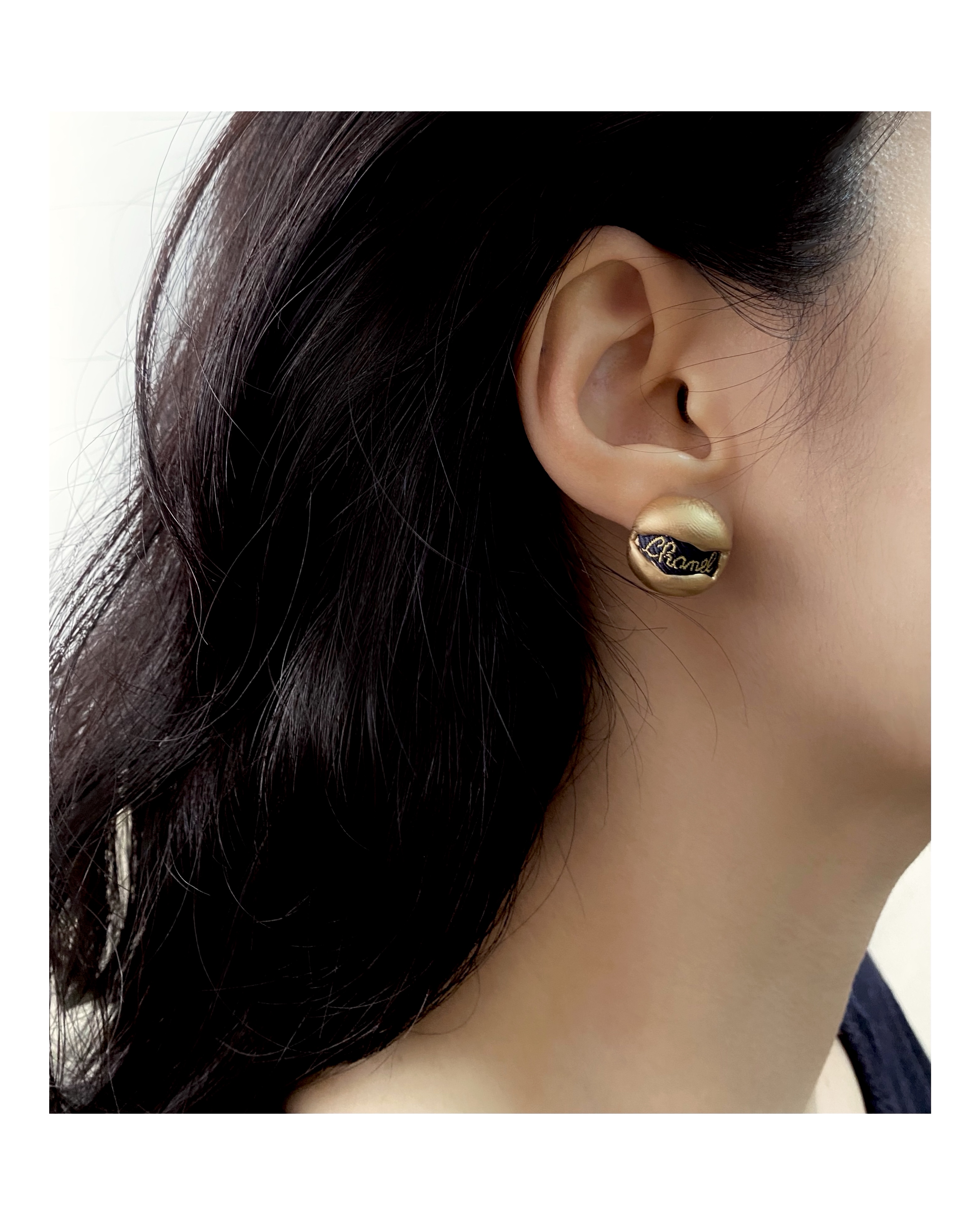 CHANEL navy silk Initial clip on earring no.20