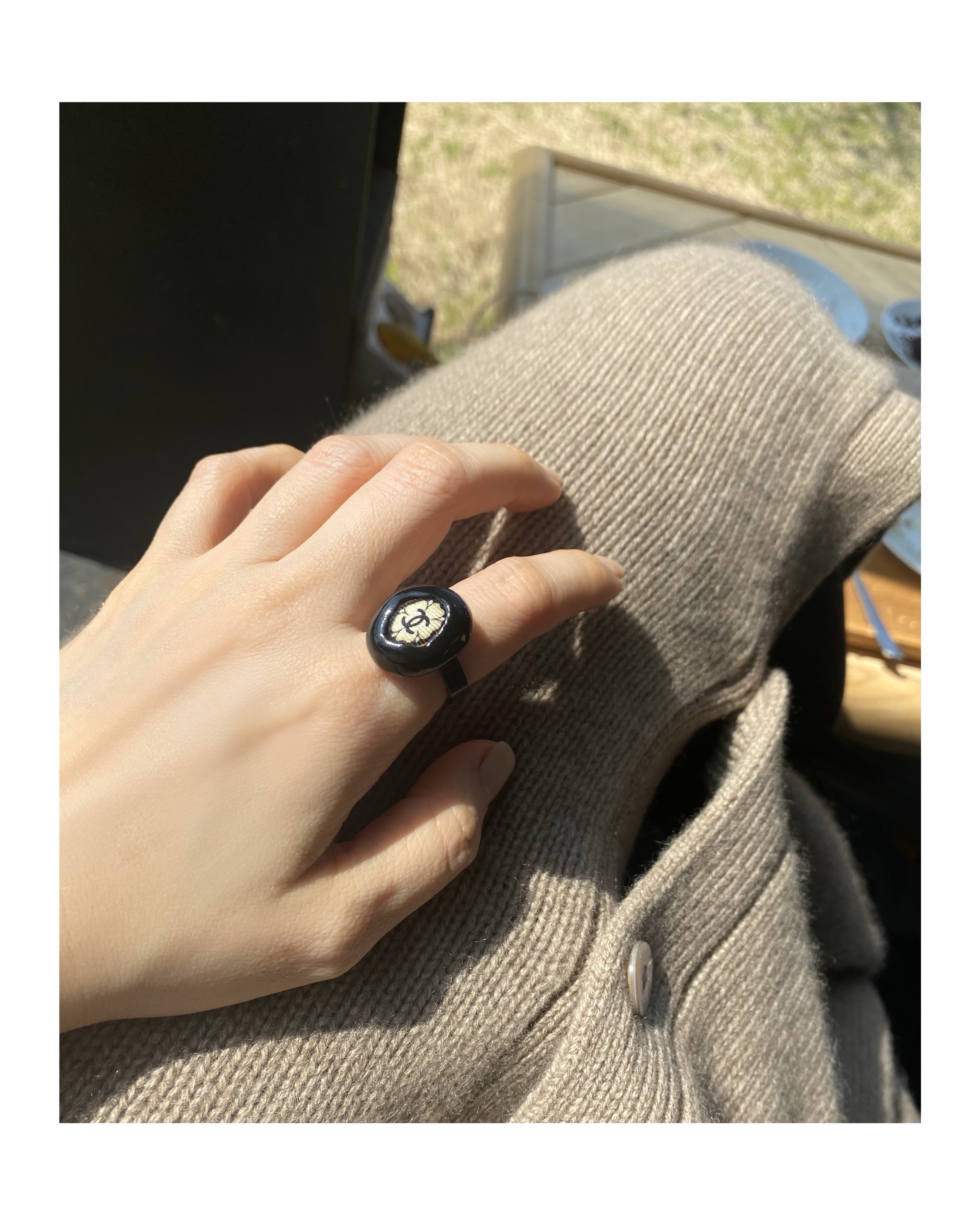 CHANEL black oval flower CC ring no.22