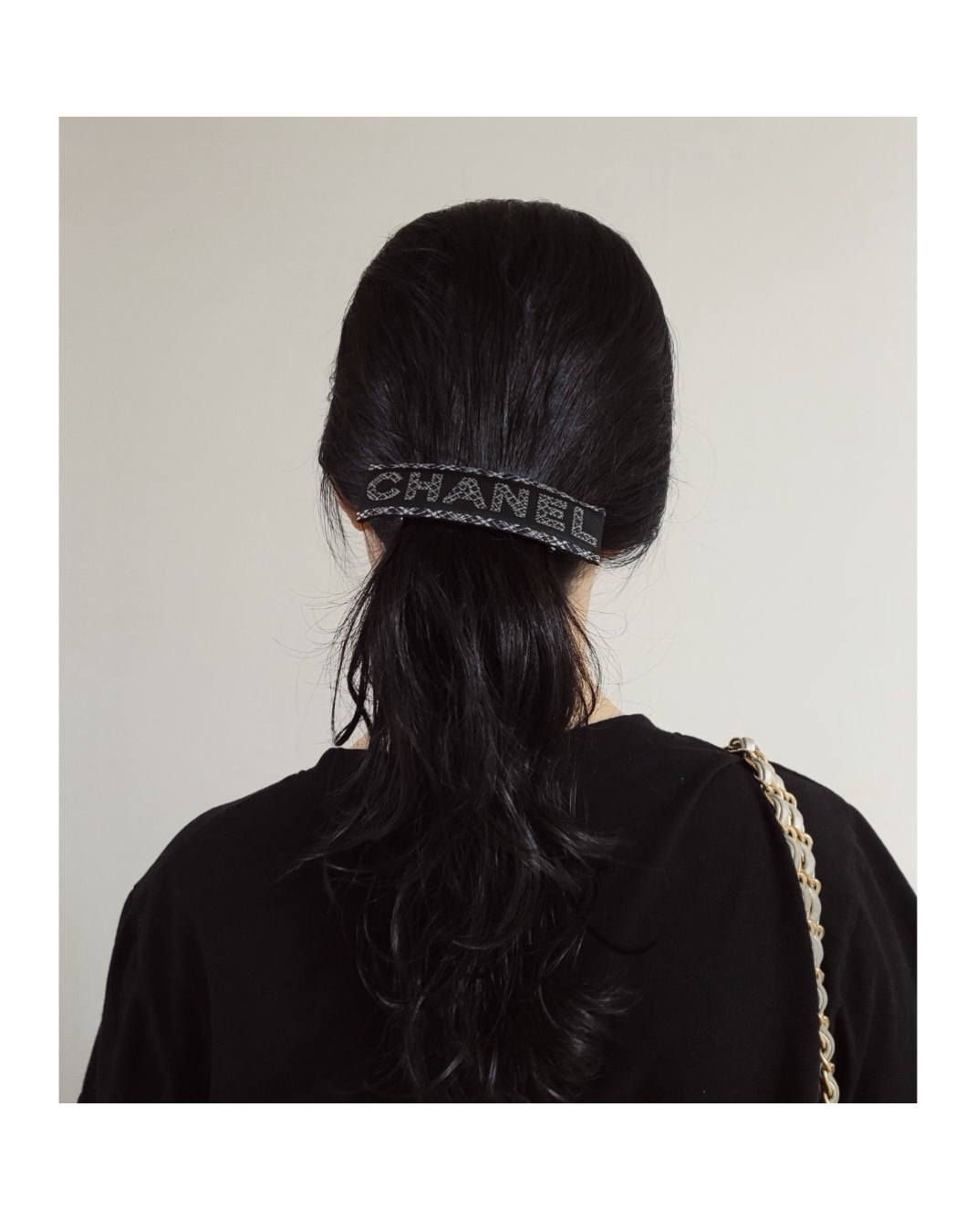CHANEL navy tweed pattern Initial hair clip no.8