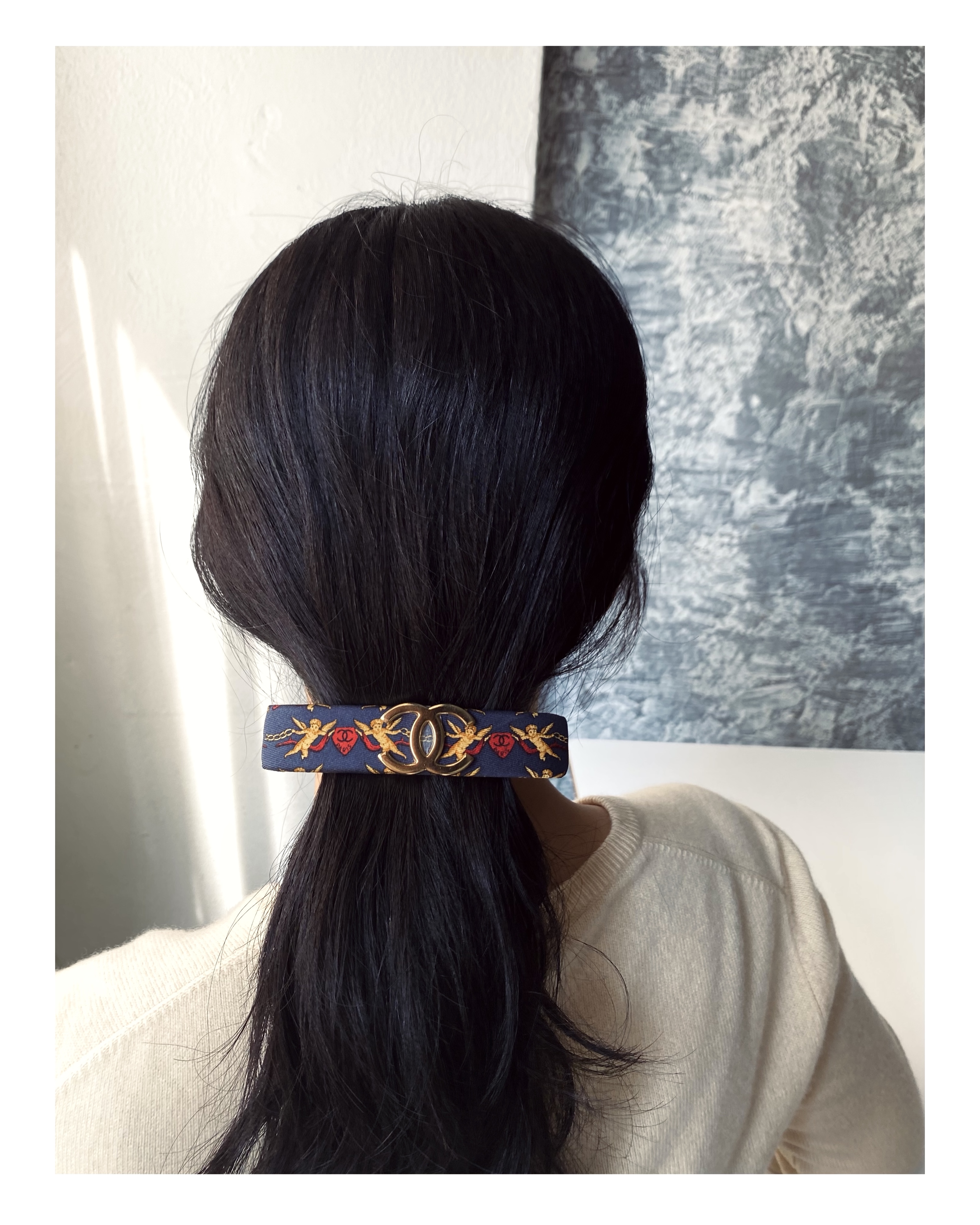 CHANEL hanger CC hair clip no.11