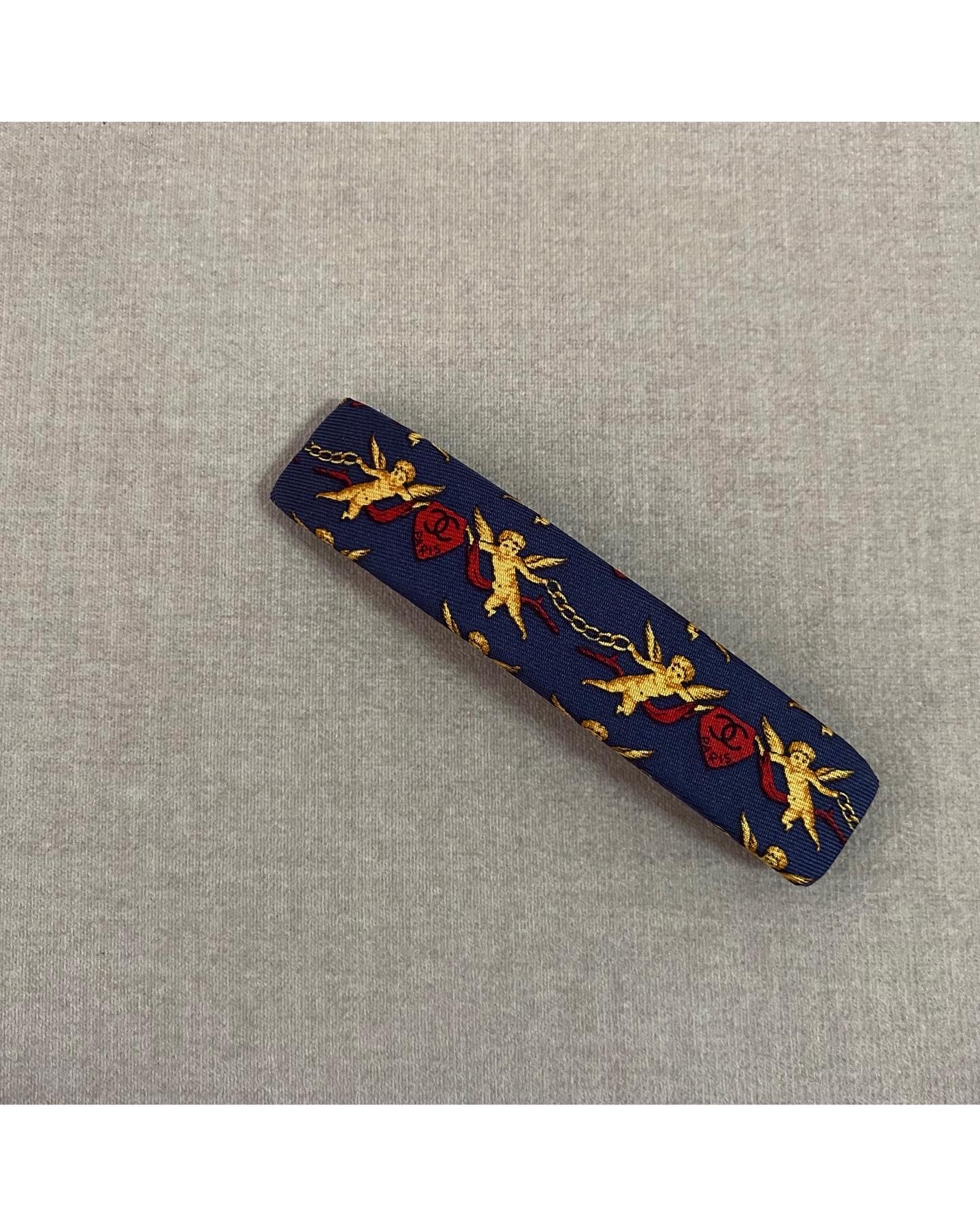 CHANEL angel CC silk hairclip no.20