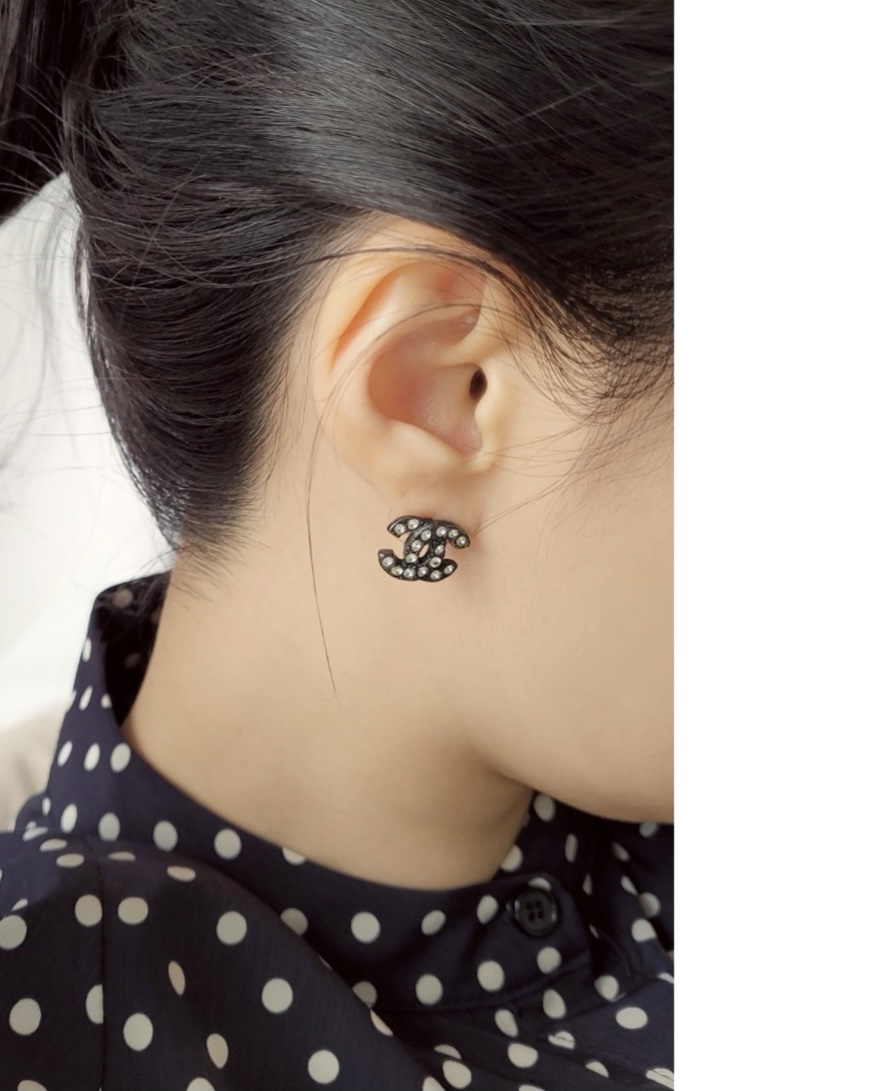 2004년도 CHANEL vintage earring