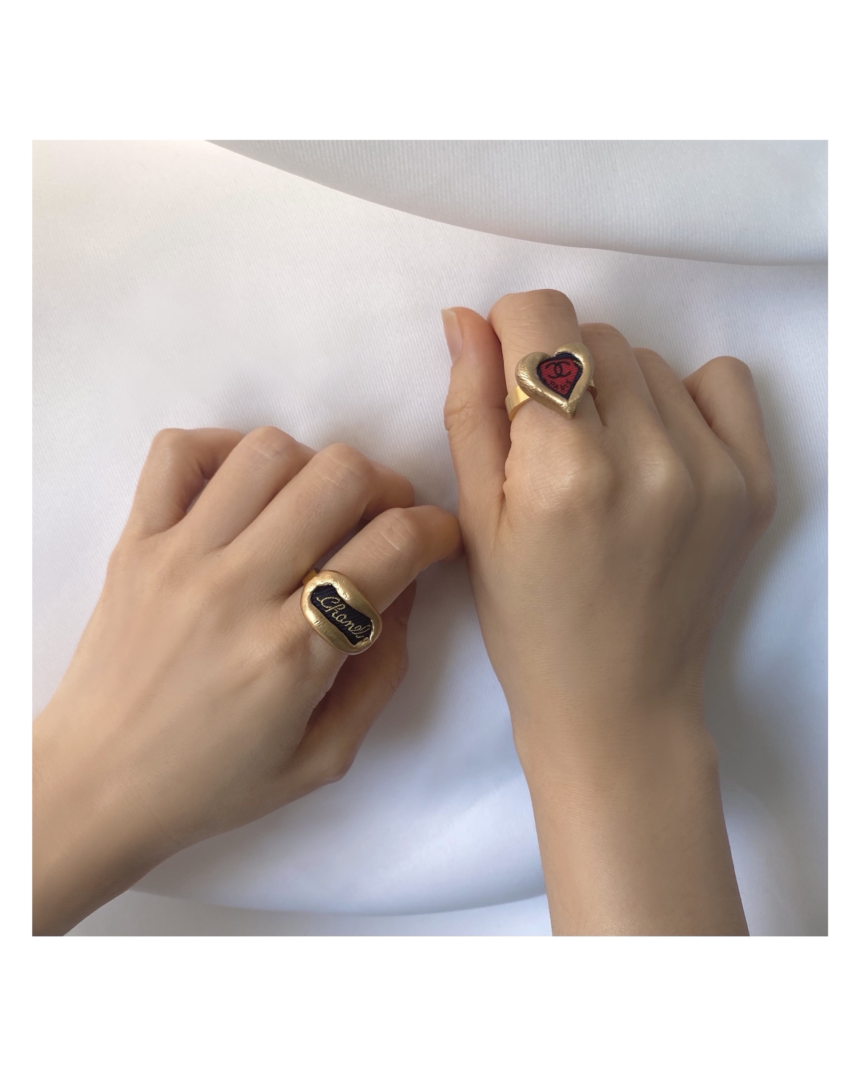 CHANEL navy Initial ring II no.26