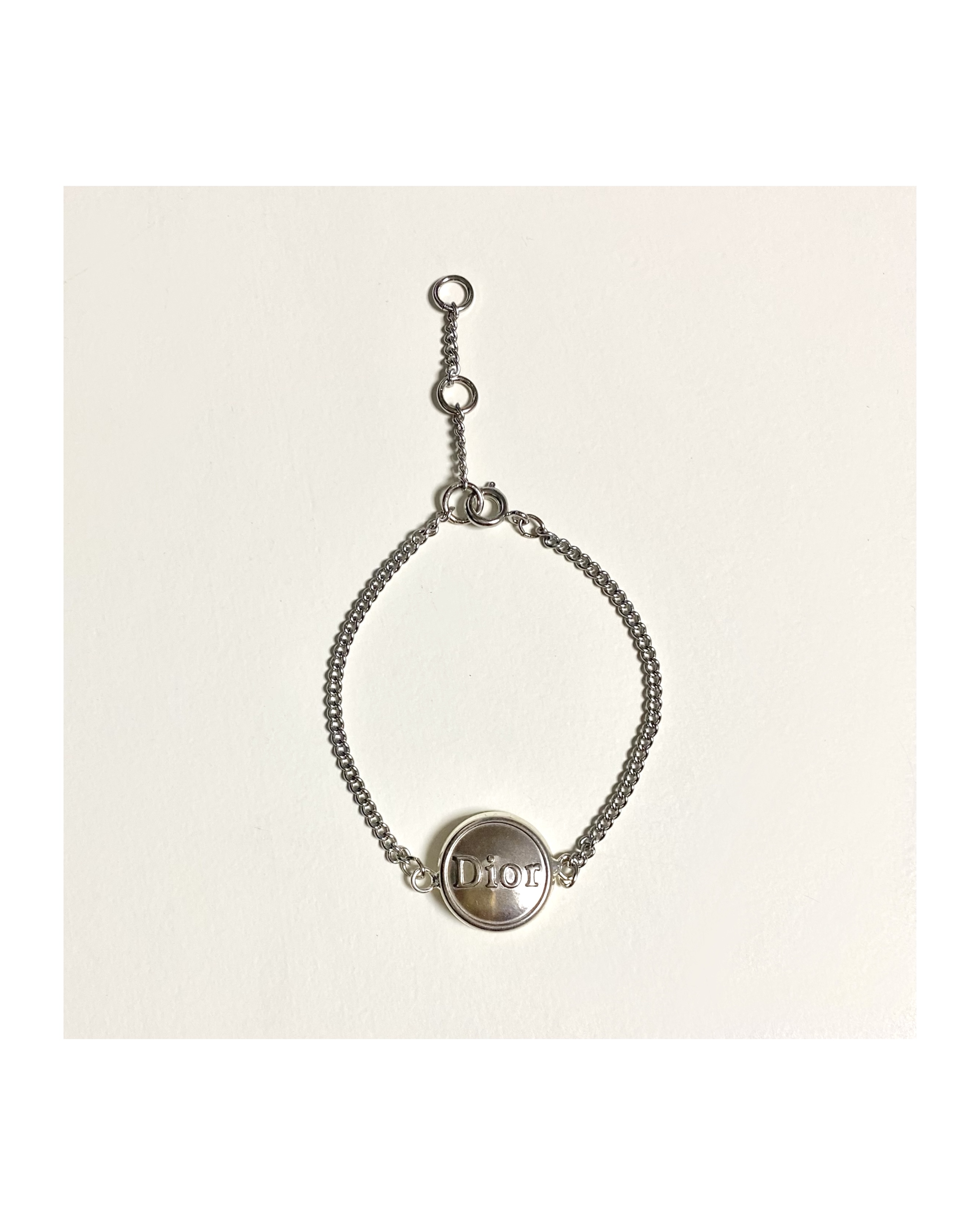 Dior button no.42