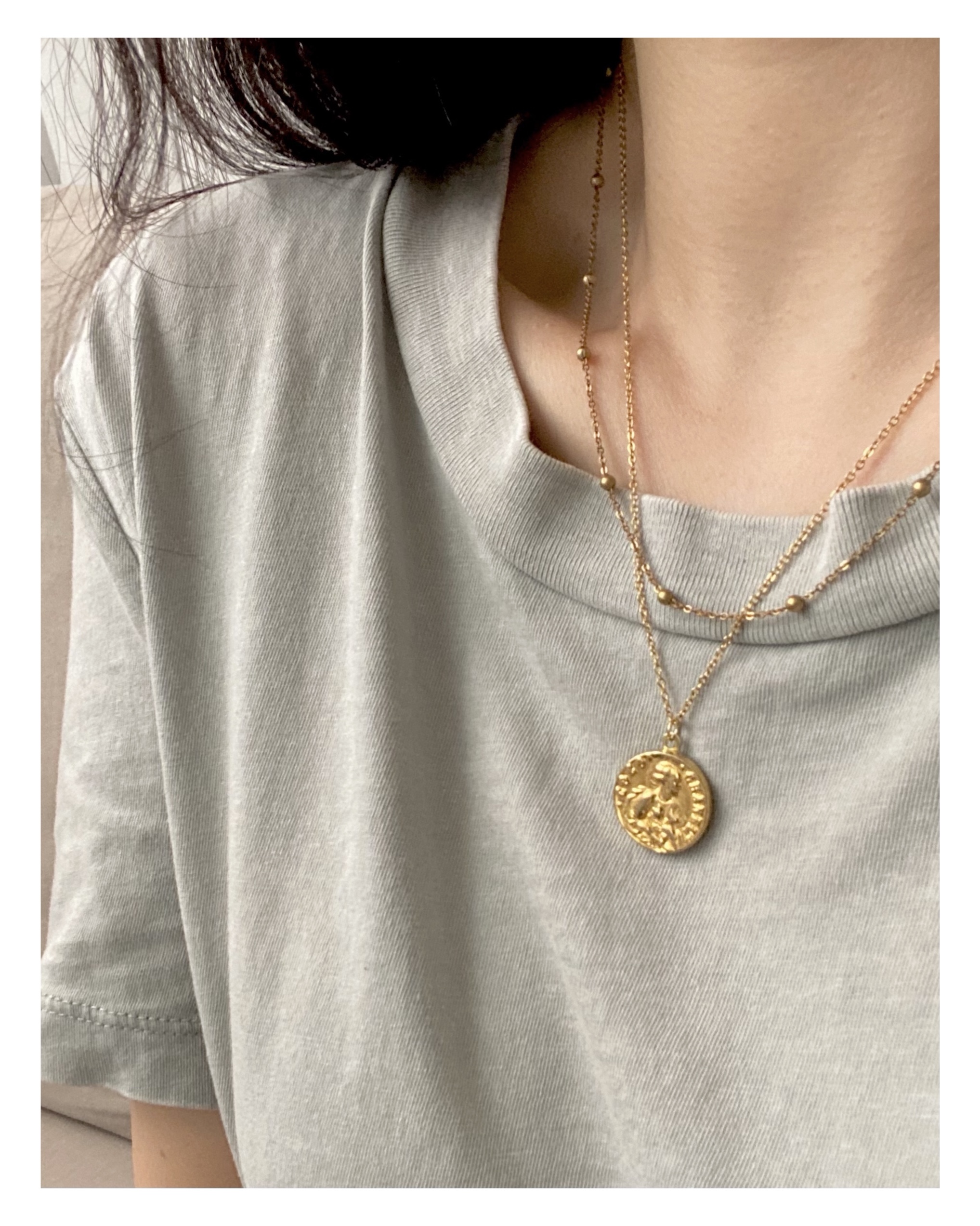 CHANEL button no.43