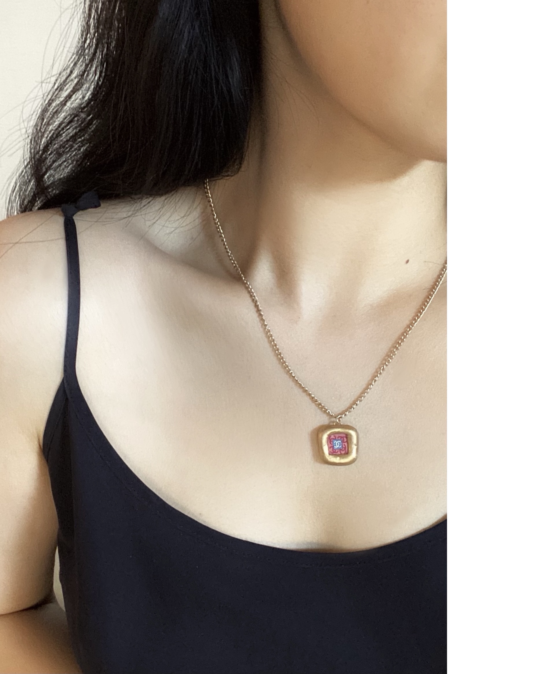 CHANEL melting square silk CC necklace no.30