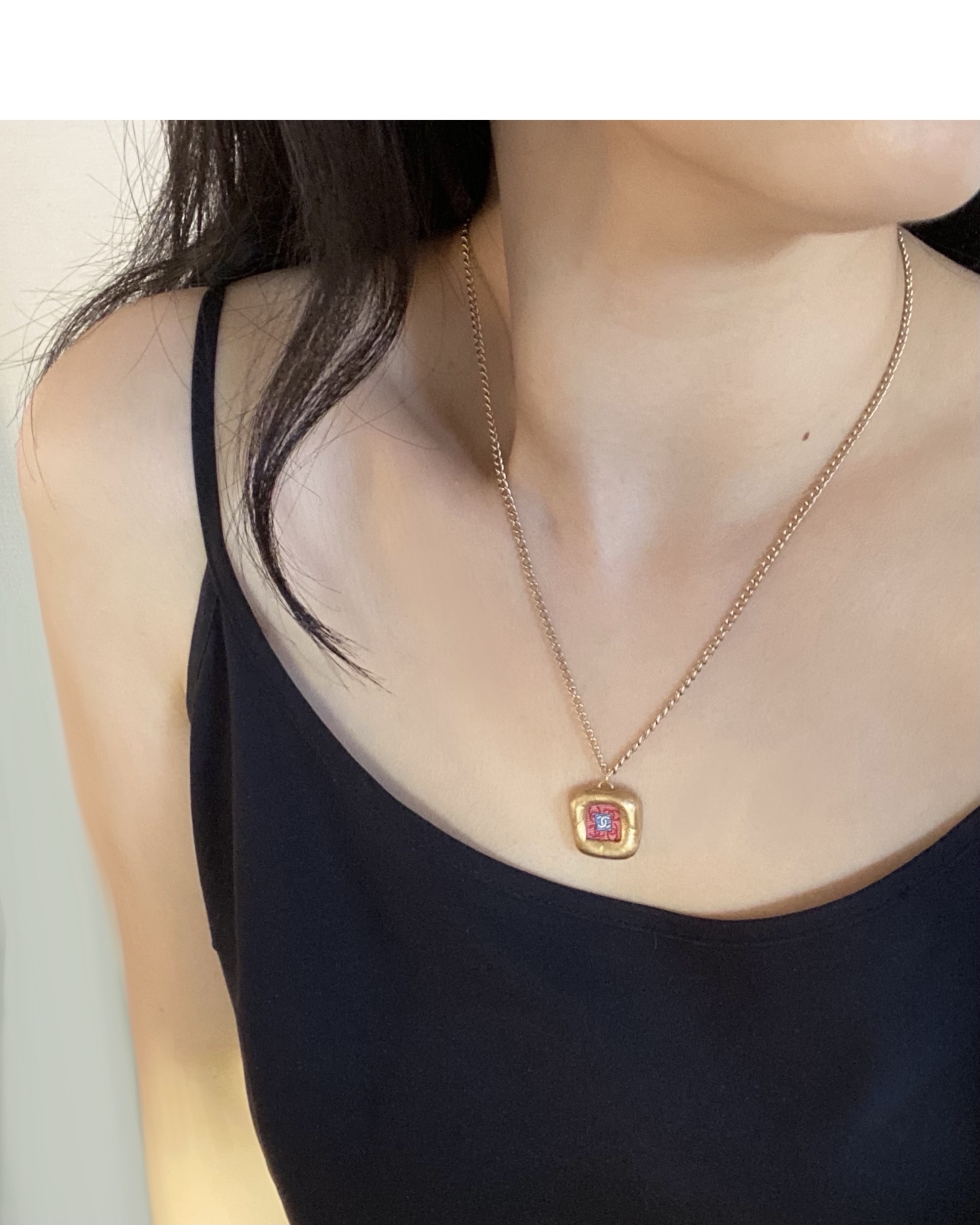 CHANEL melting square silk CC necklace no.30
