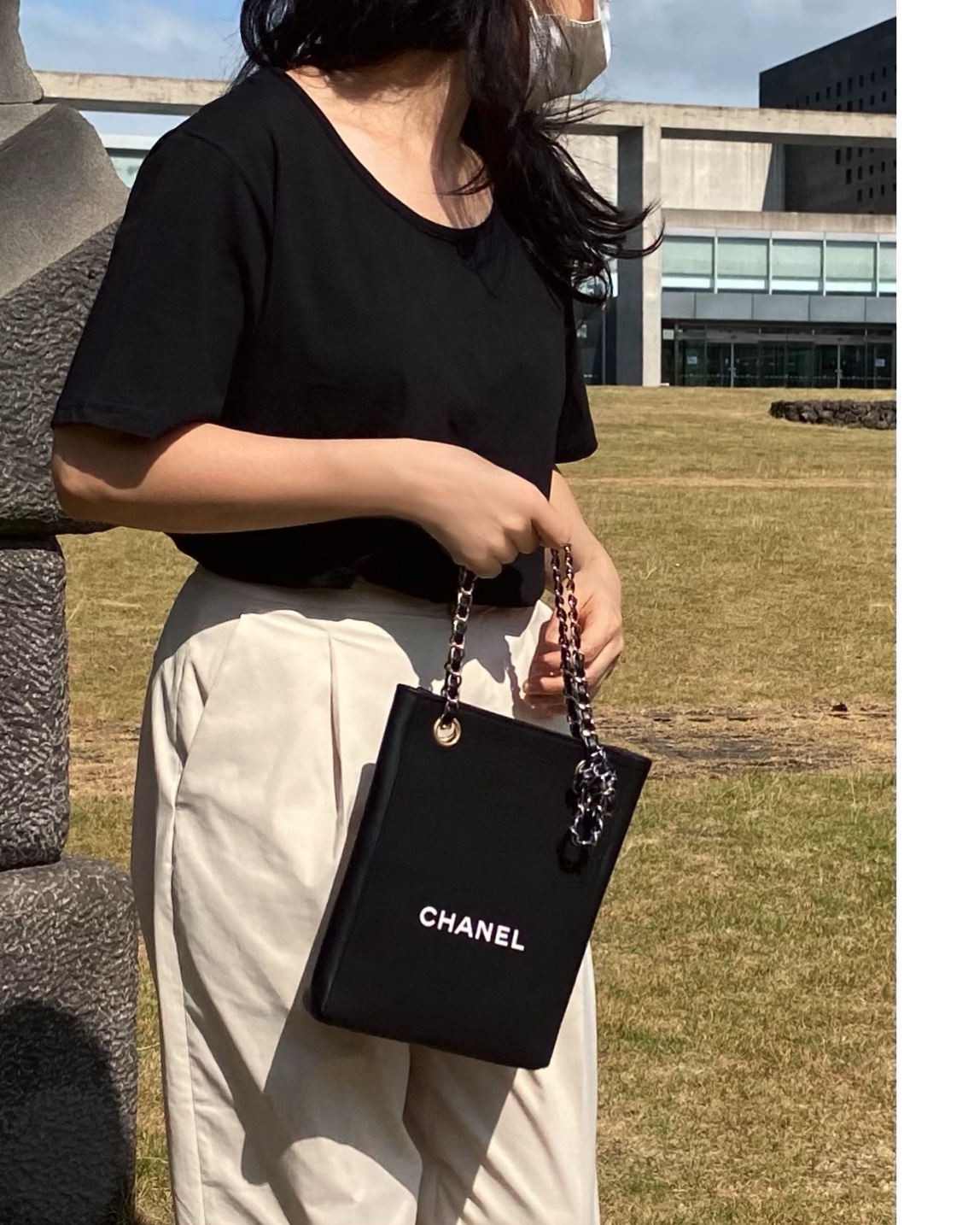 CHANEL dust X leather Initial bag no.22