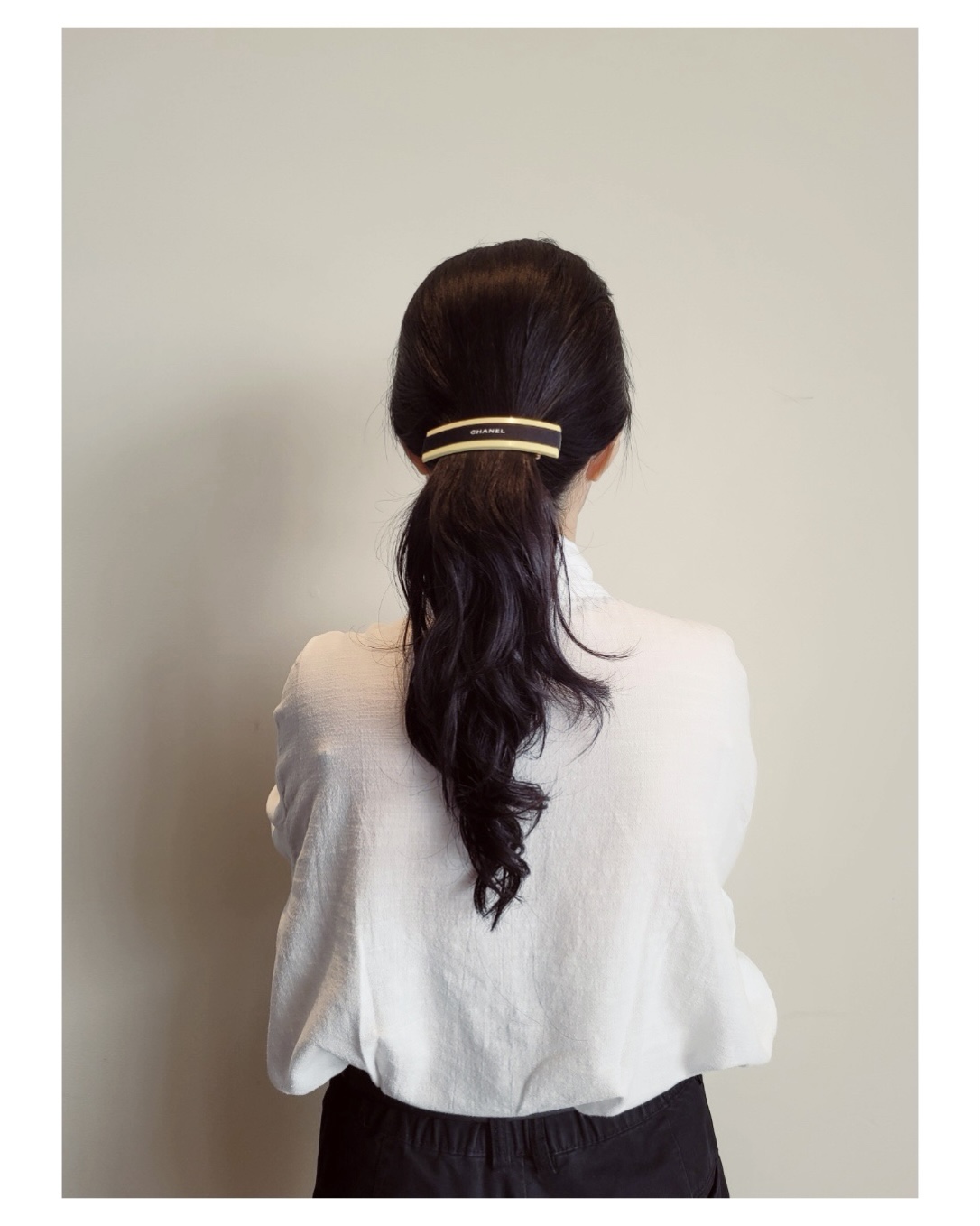 CHANEL candy color Initial hairclip no.37