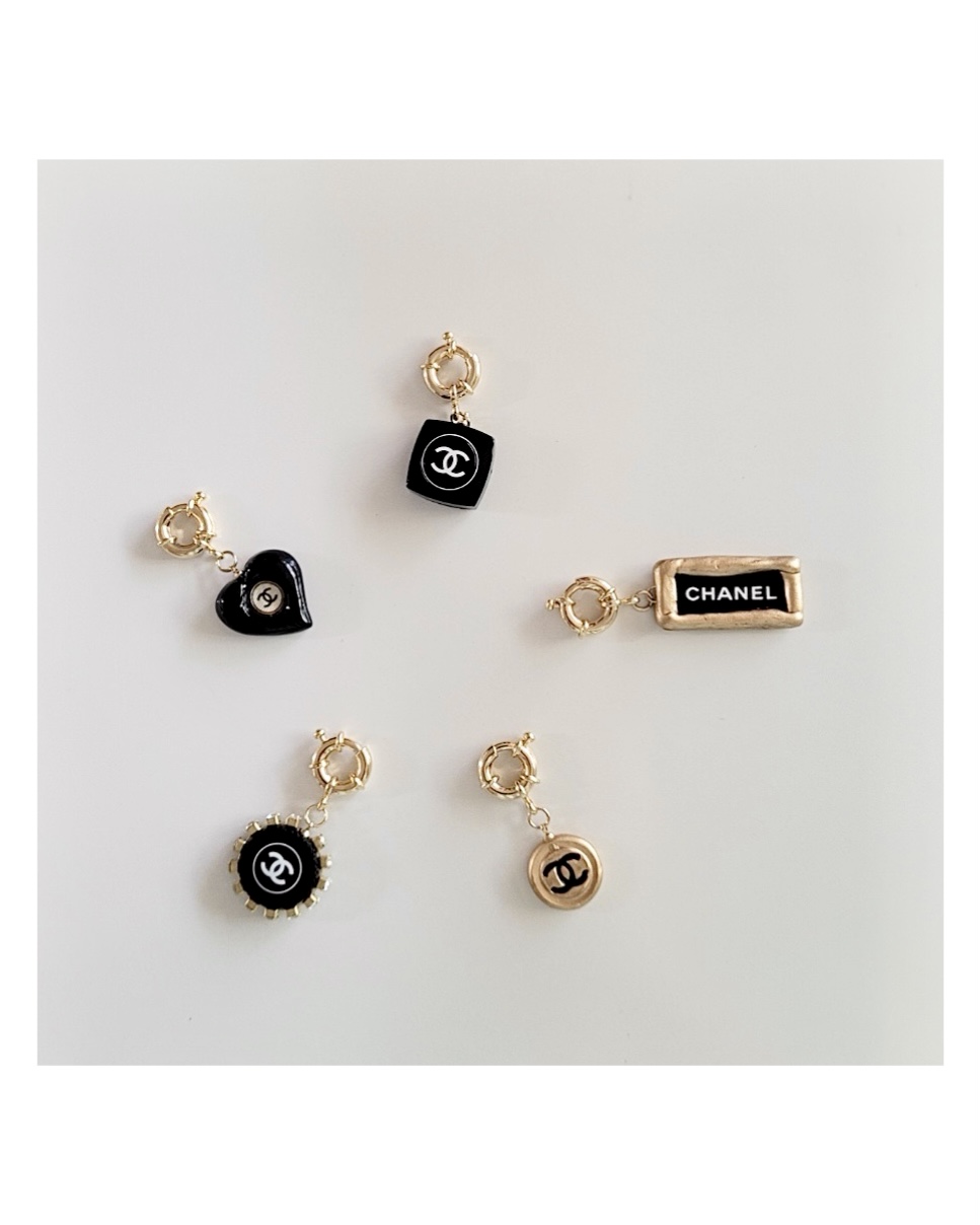 CHANEL bag charm series (silk button)