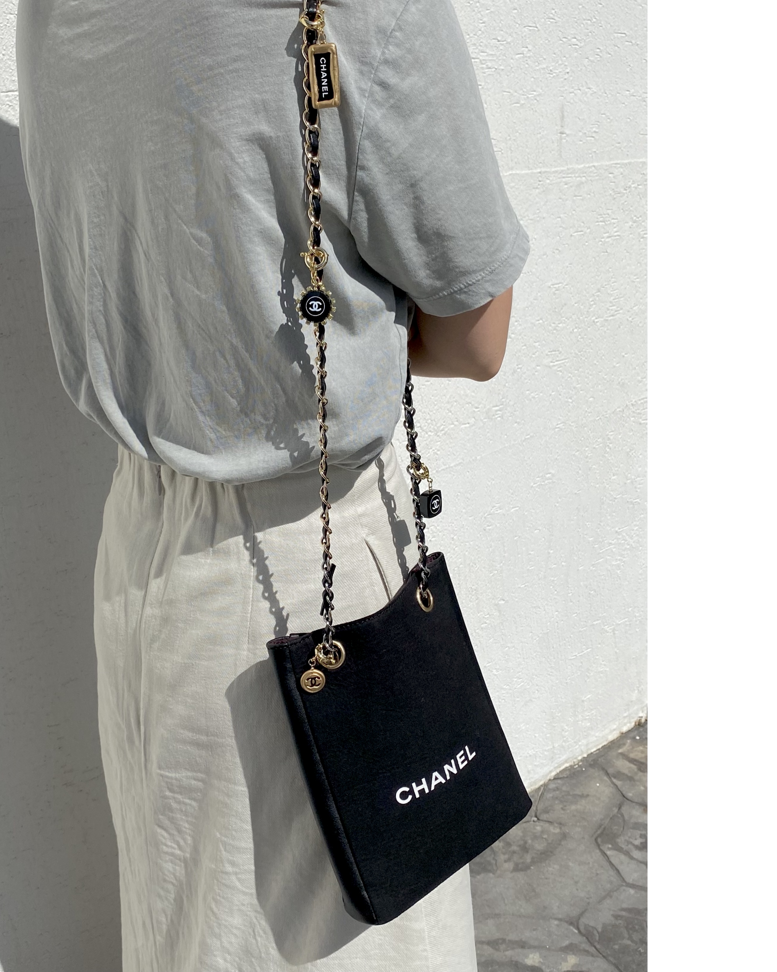CHANEL bag charm series (silk button)