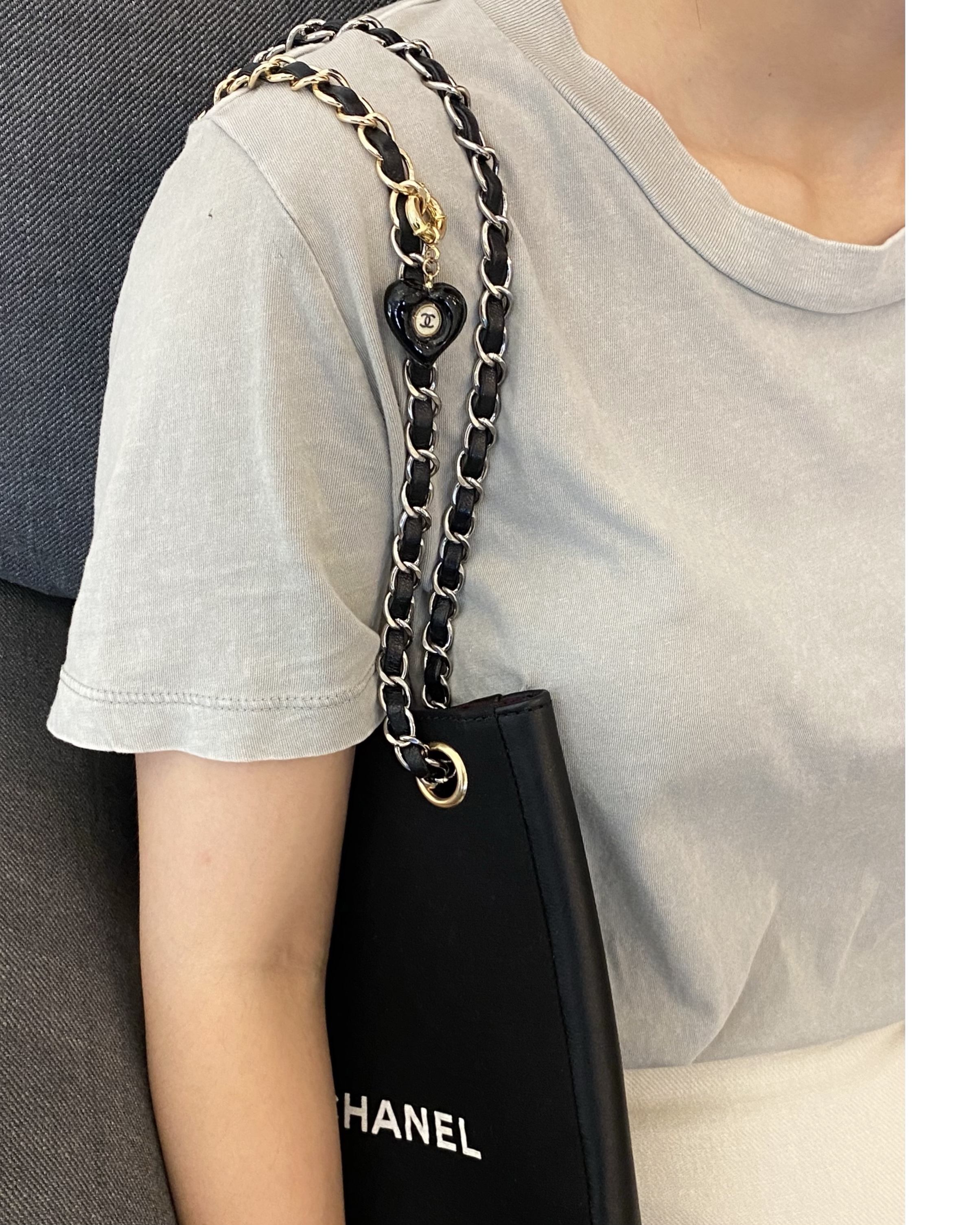 CHANEL bag charm series (silk button)