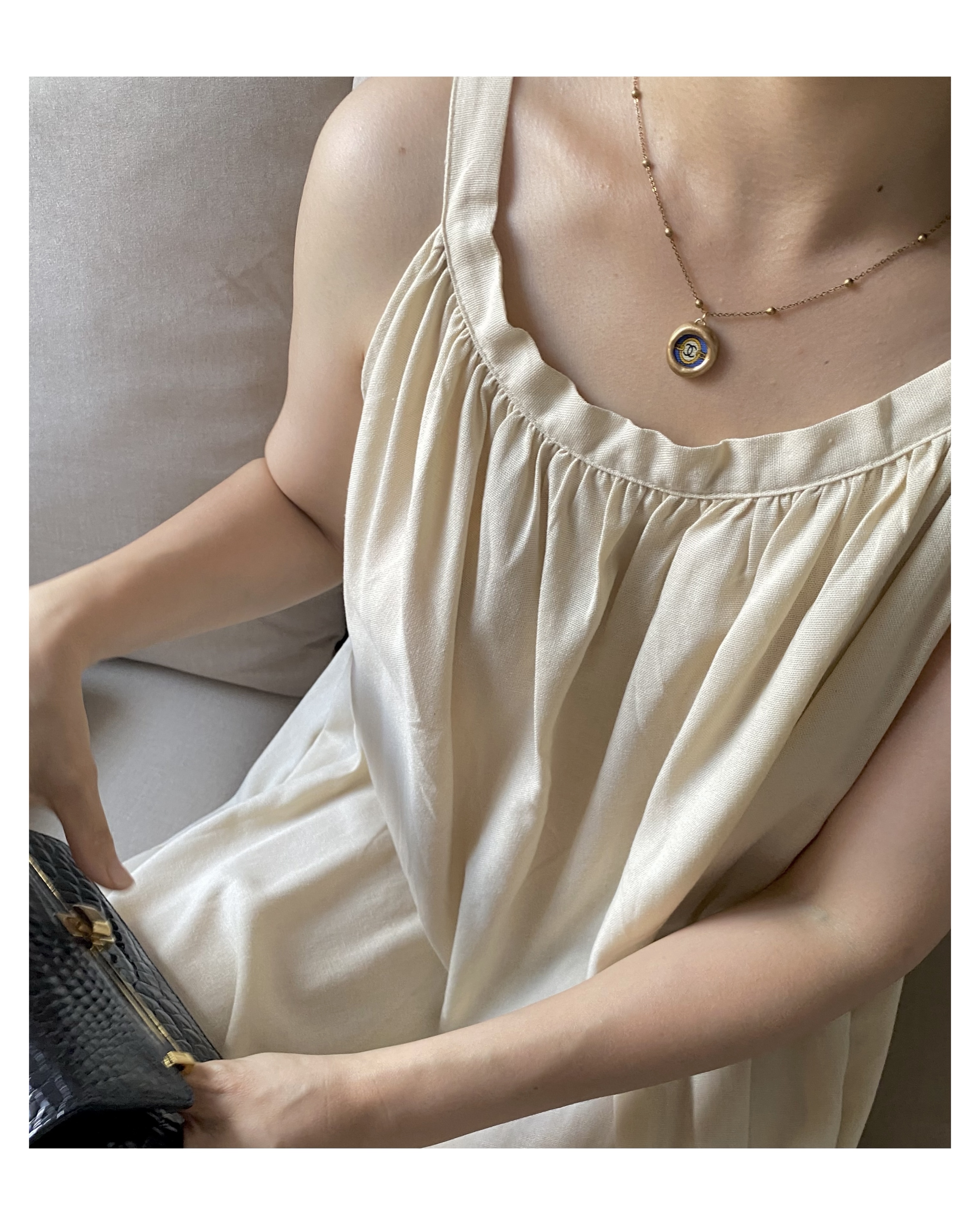 CHANEL blue silk button necklace no.33