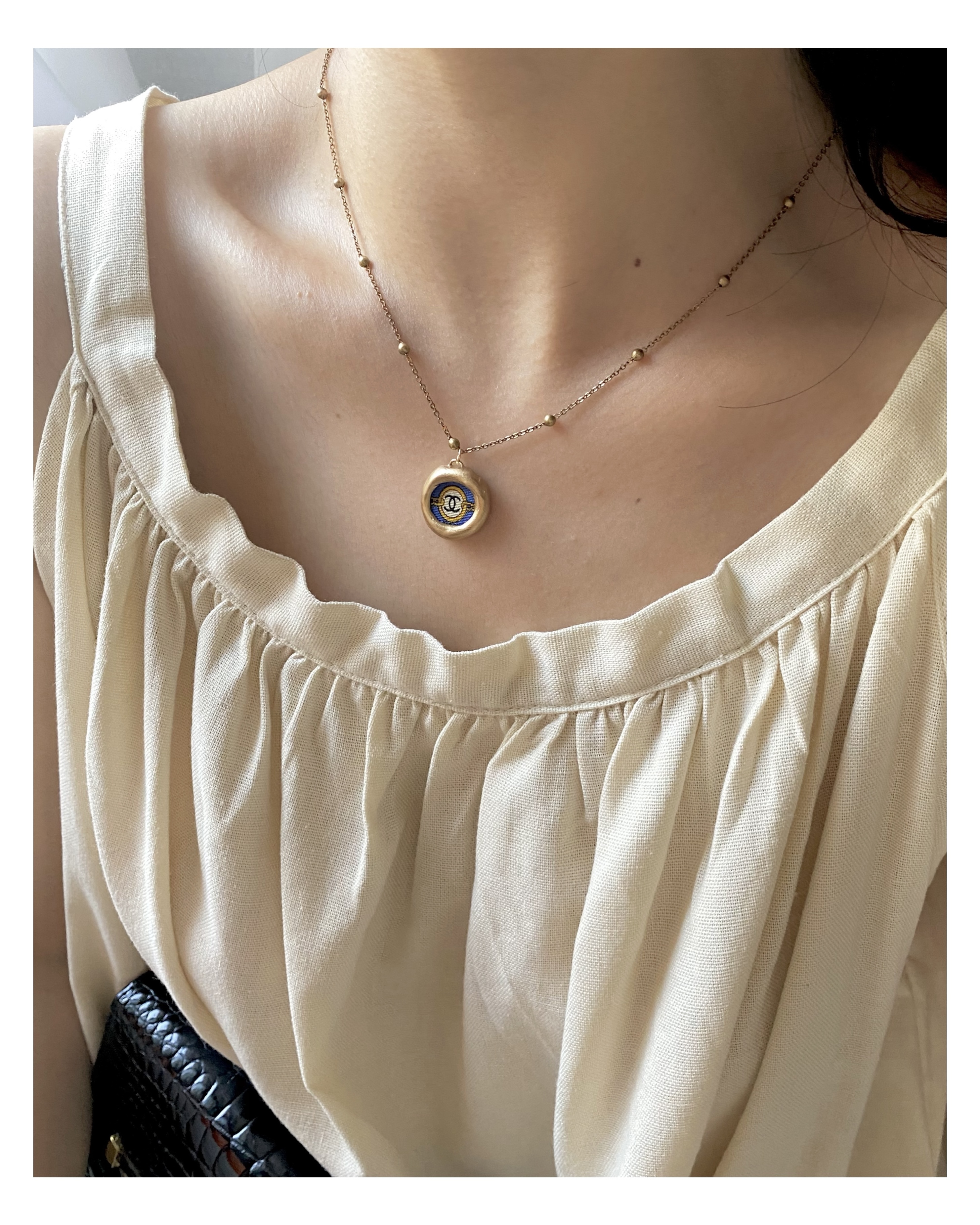 CHANEL blue silk button necklace no.33